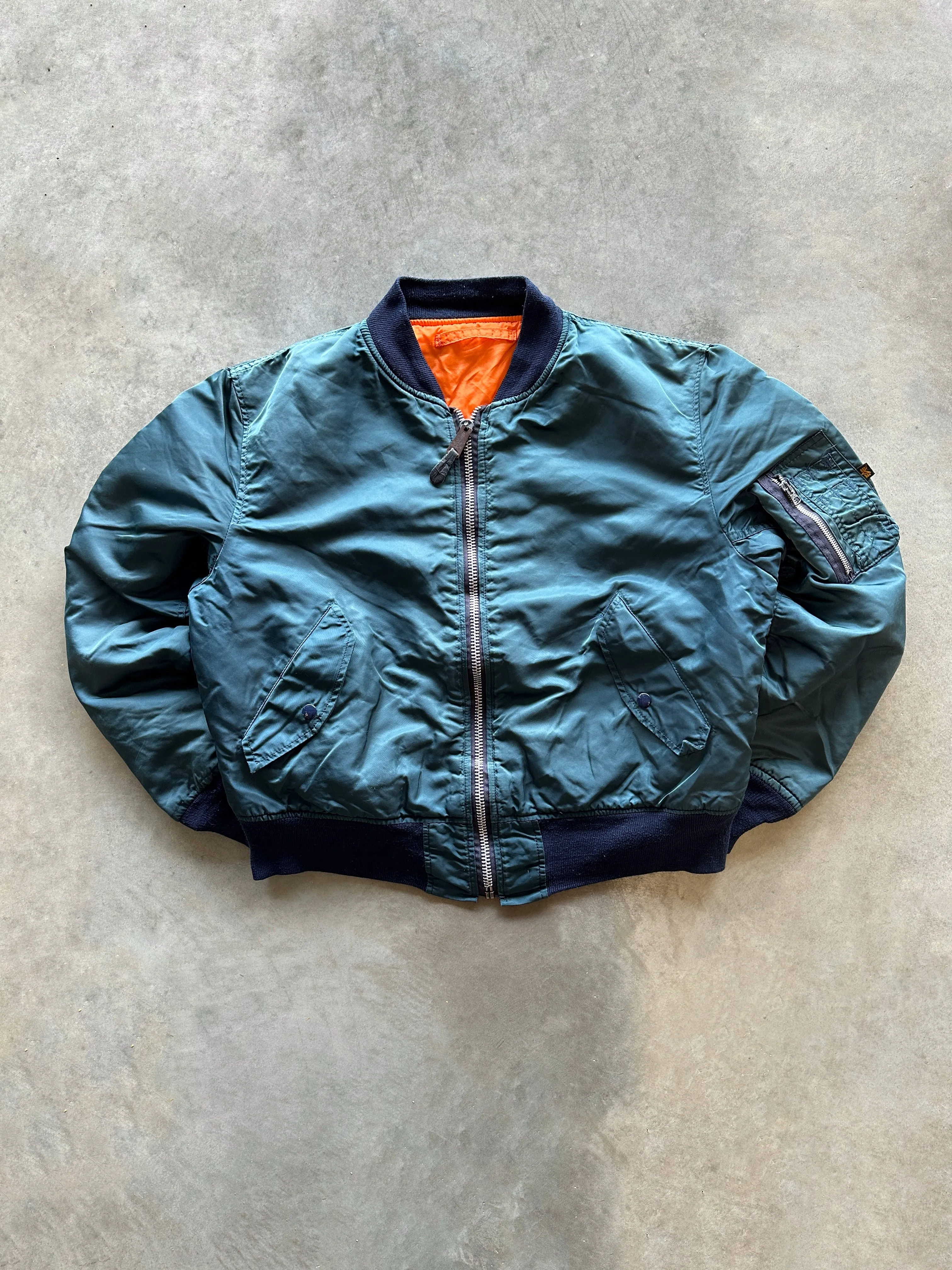 90s Alpha MA1 bomber jacket (L) Wrinkle Free Fabric Single Buttons