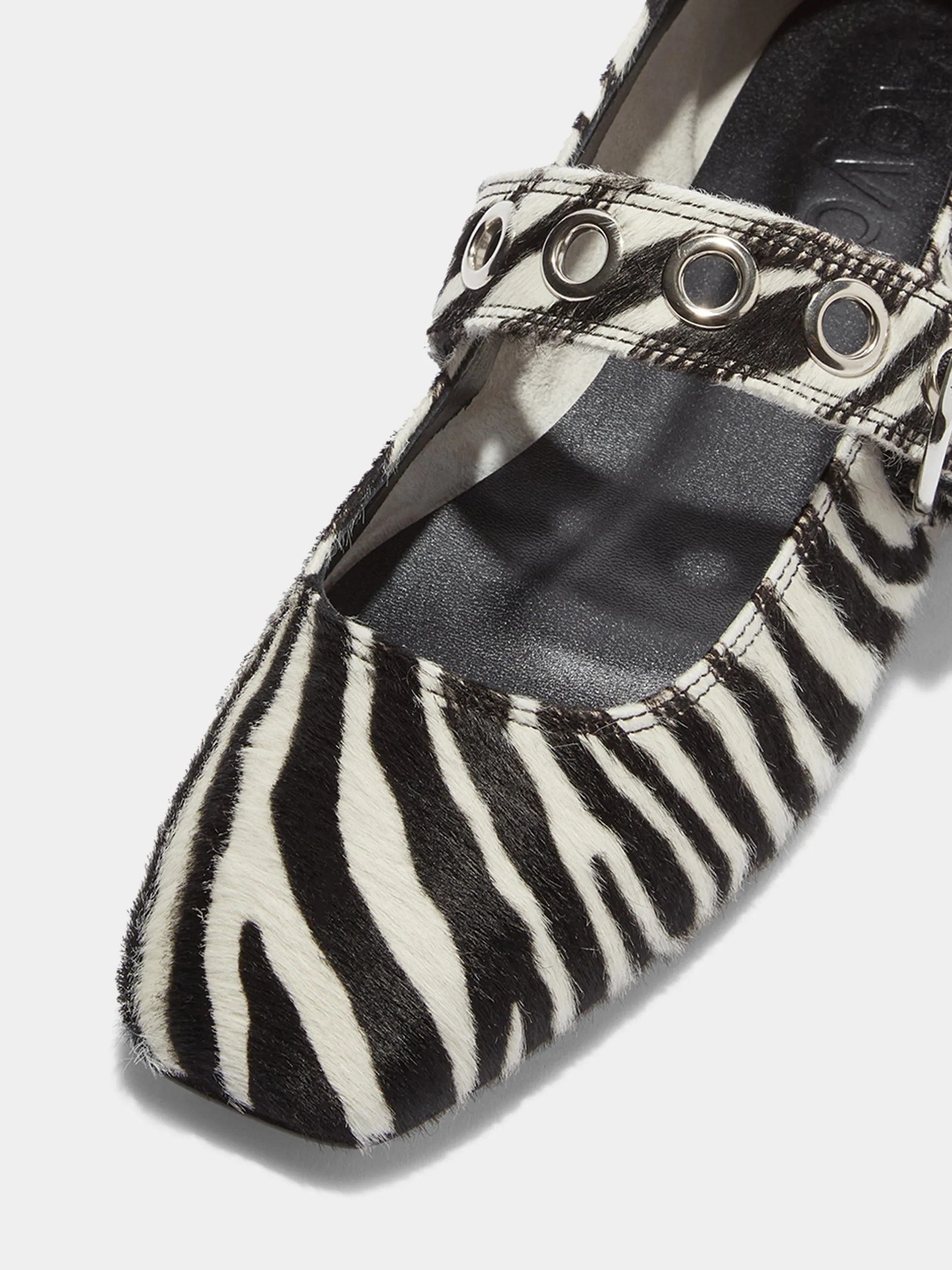 Zip Closure Daylong Use Uma Eyelet Ponyhair Mary-Janes