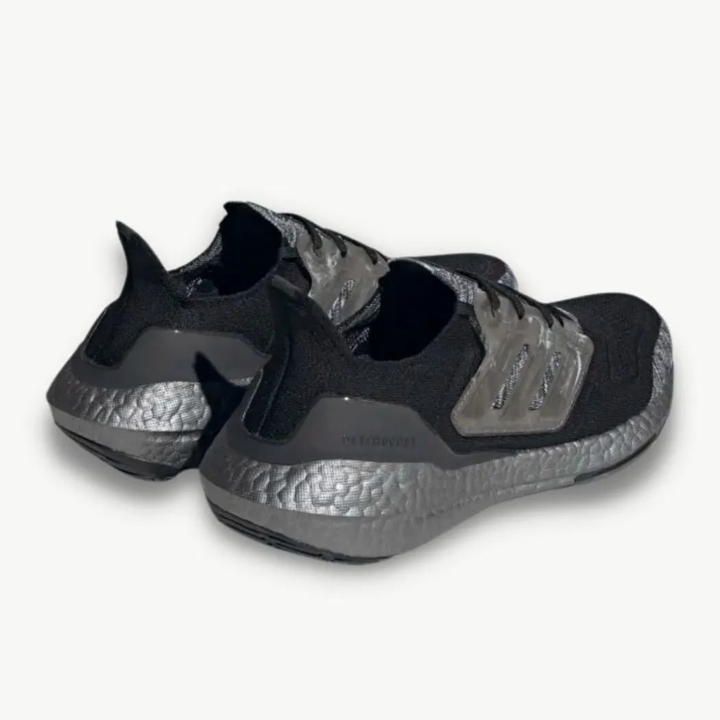 antibacterial lining shoes running gait adidas Ultraboost 22 Men's Running Shoes