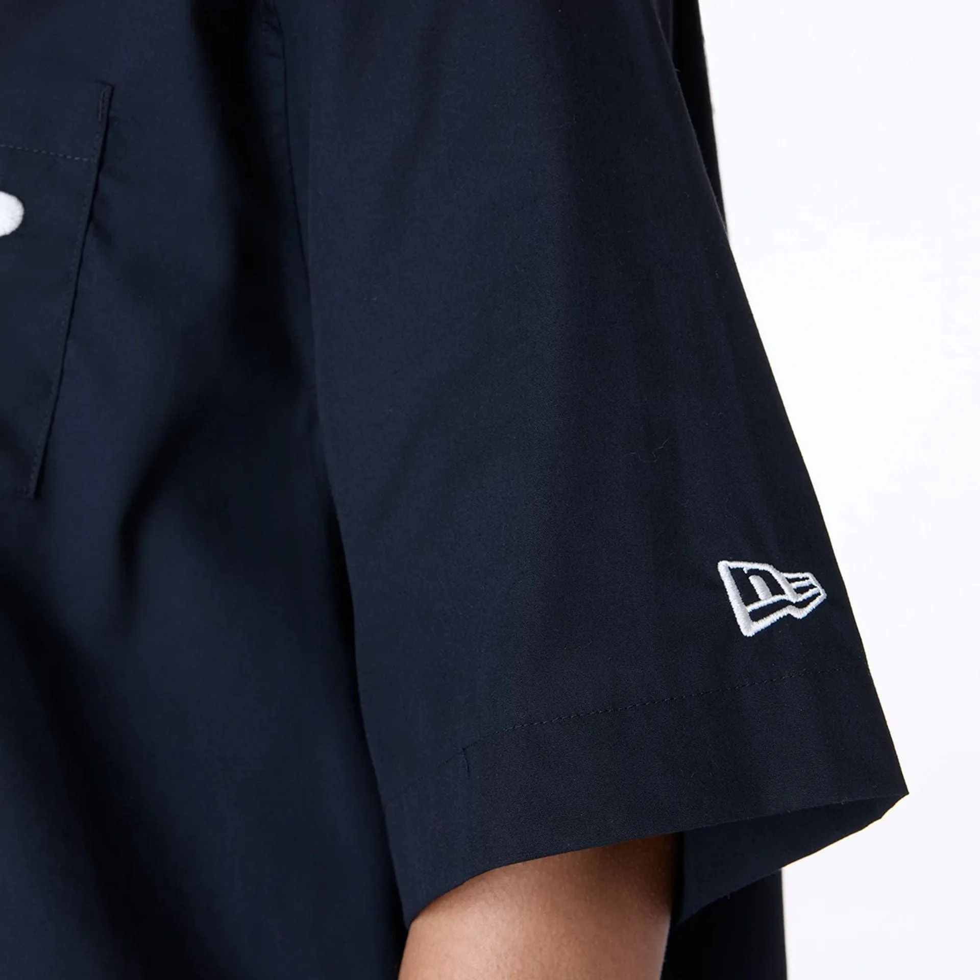 Womens New Era Revere Black T-Shirt Breathable Stretch