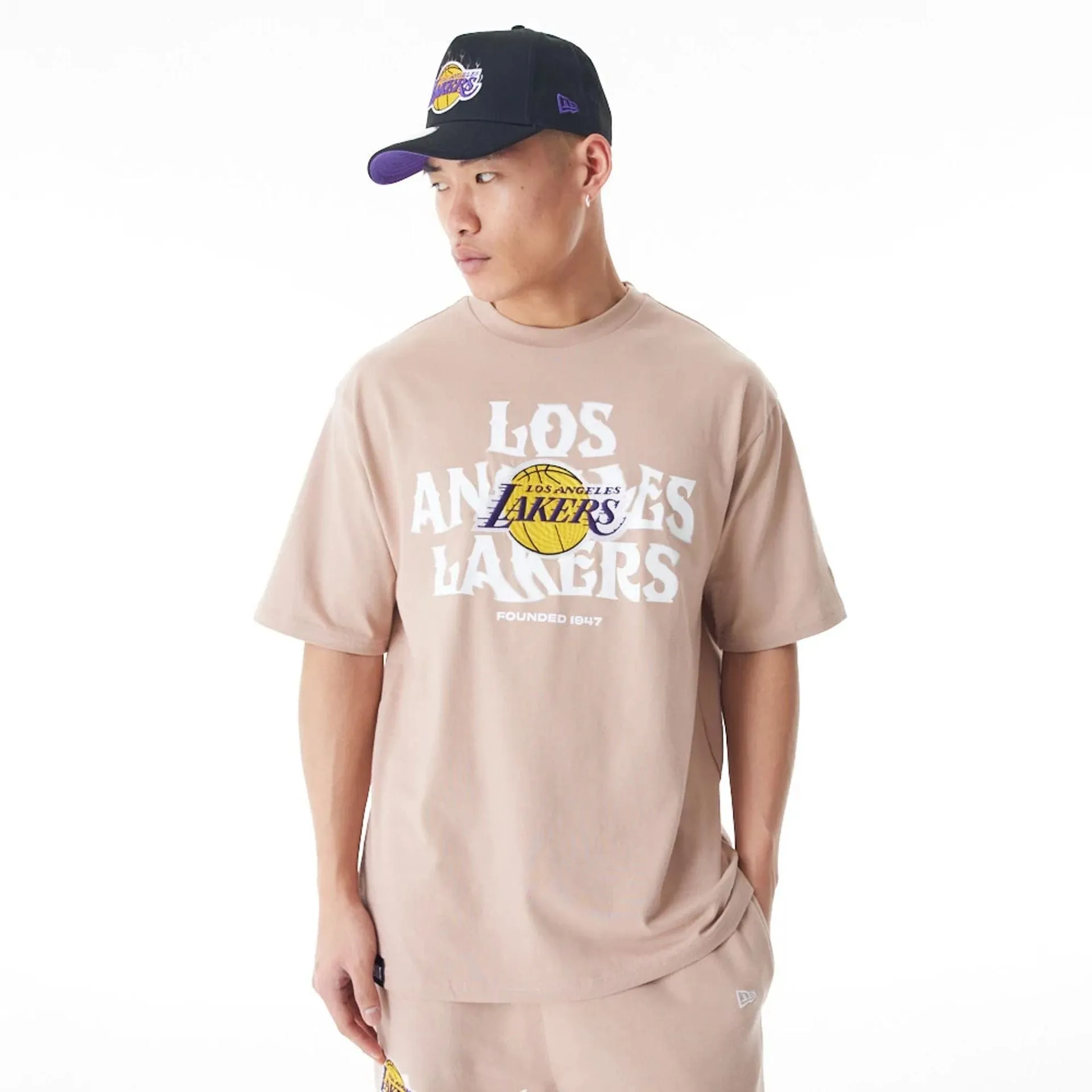 LA Lakers NBA Graphic Beige Oversized T-Shirt Relax Comfort Style