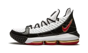 running in obstacle races shoes LeBron 16 "Remix"