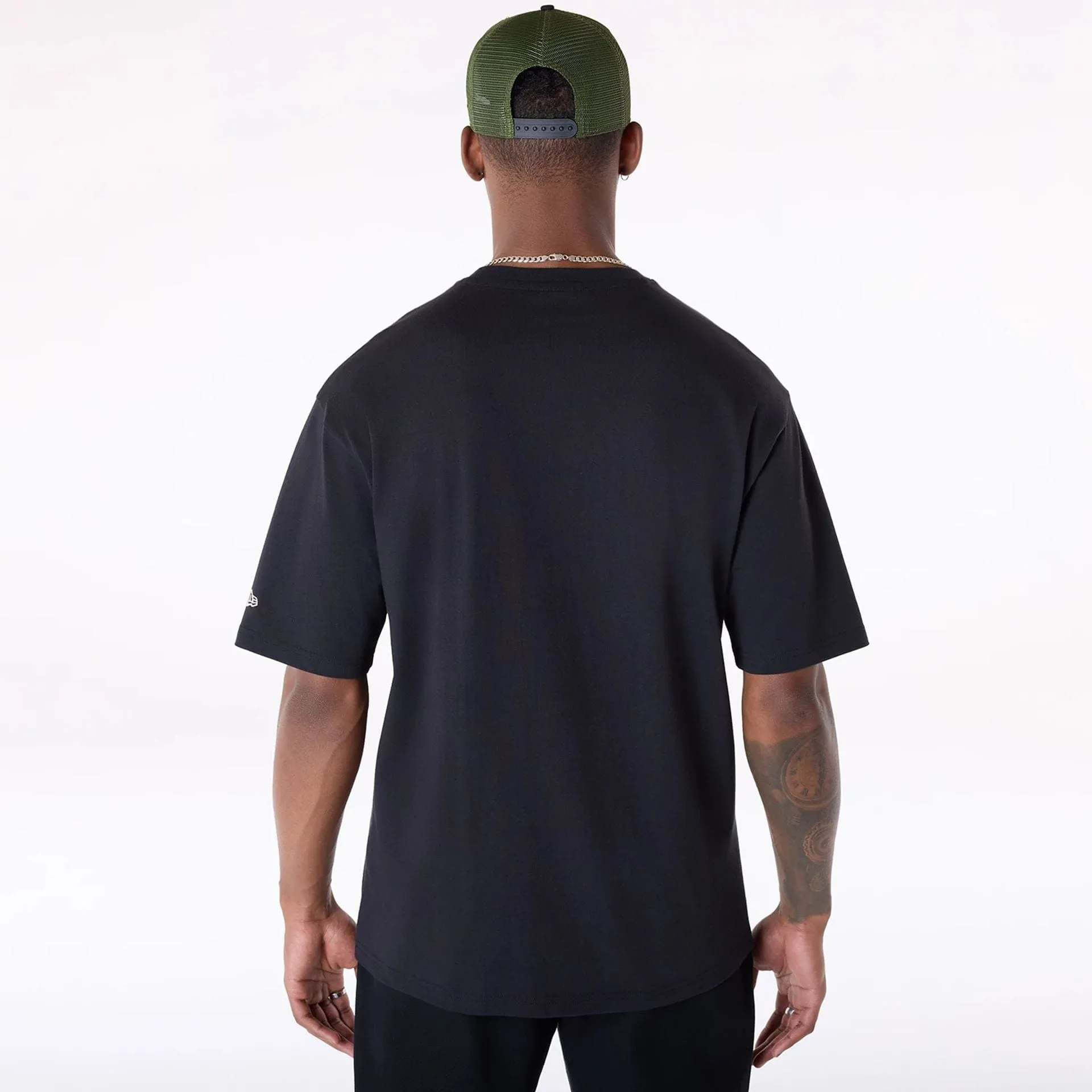 New Era Basketball Graphic Black T-Shirt Soft Touch Fabric Casual Performance Fit