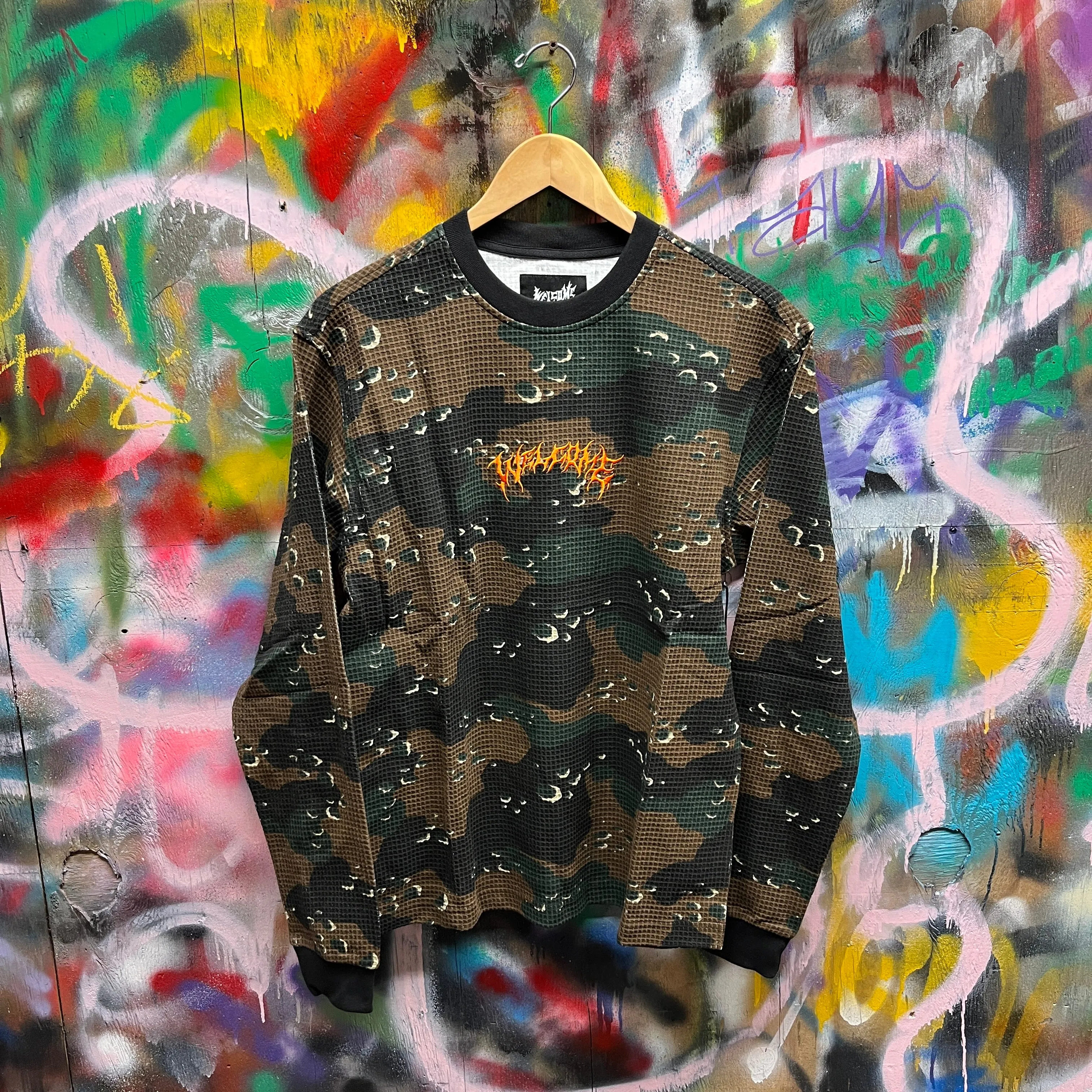 HiddenZipperClosure SnagResistant Weave WELCOME COVERT THERMAL (CAMO)