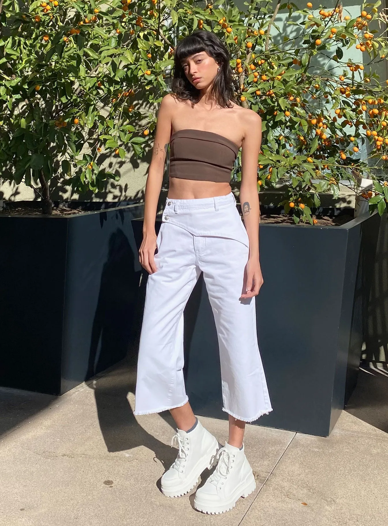 Customizable Hem Options Modern Vibes Berlin 90's Denim Jeans White