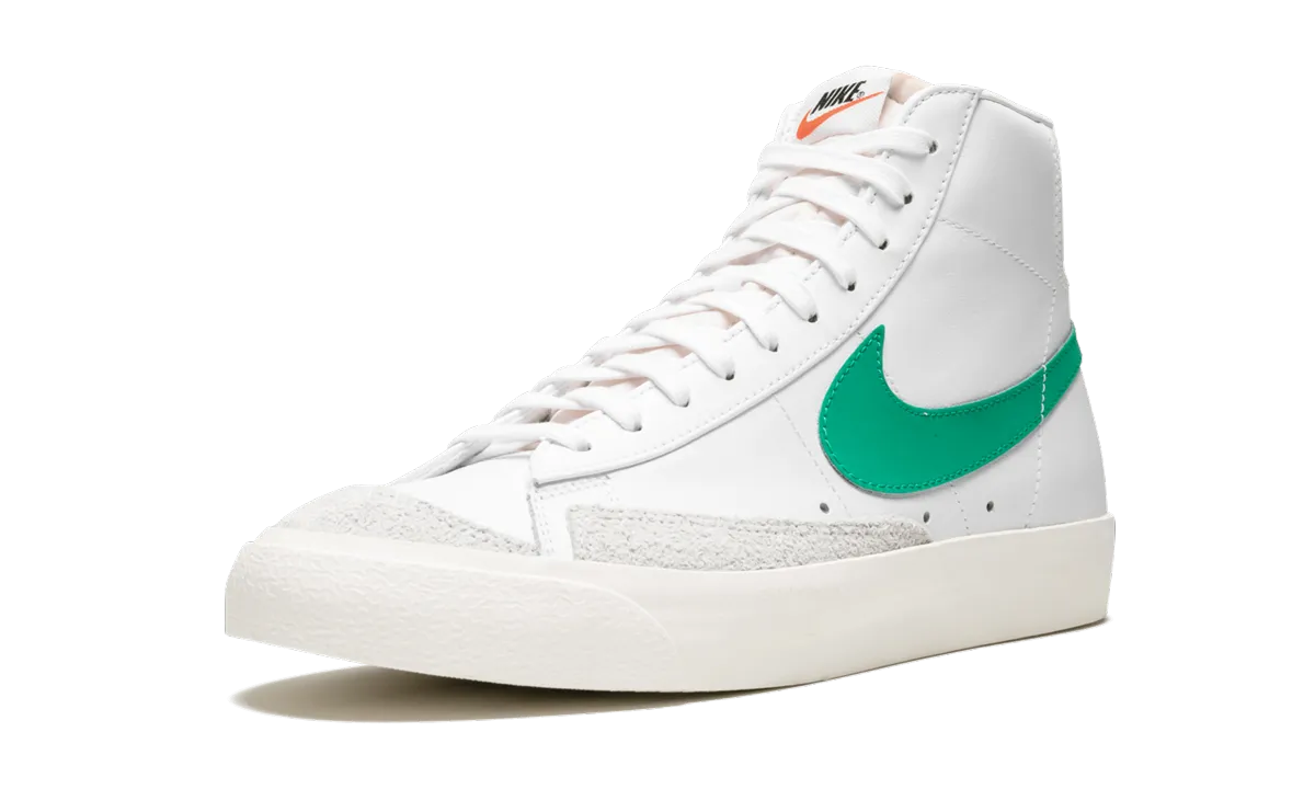Blazer Mid '77 VNTG "Lucid Green" running with a foam midsole Energy Return Midsoles