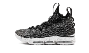 Lebron XV coronation - themed running shoes