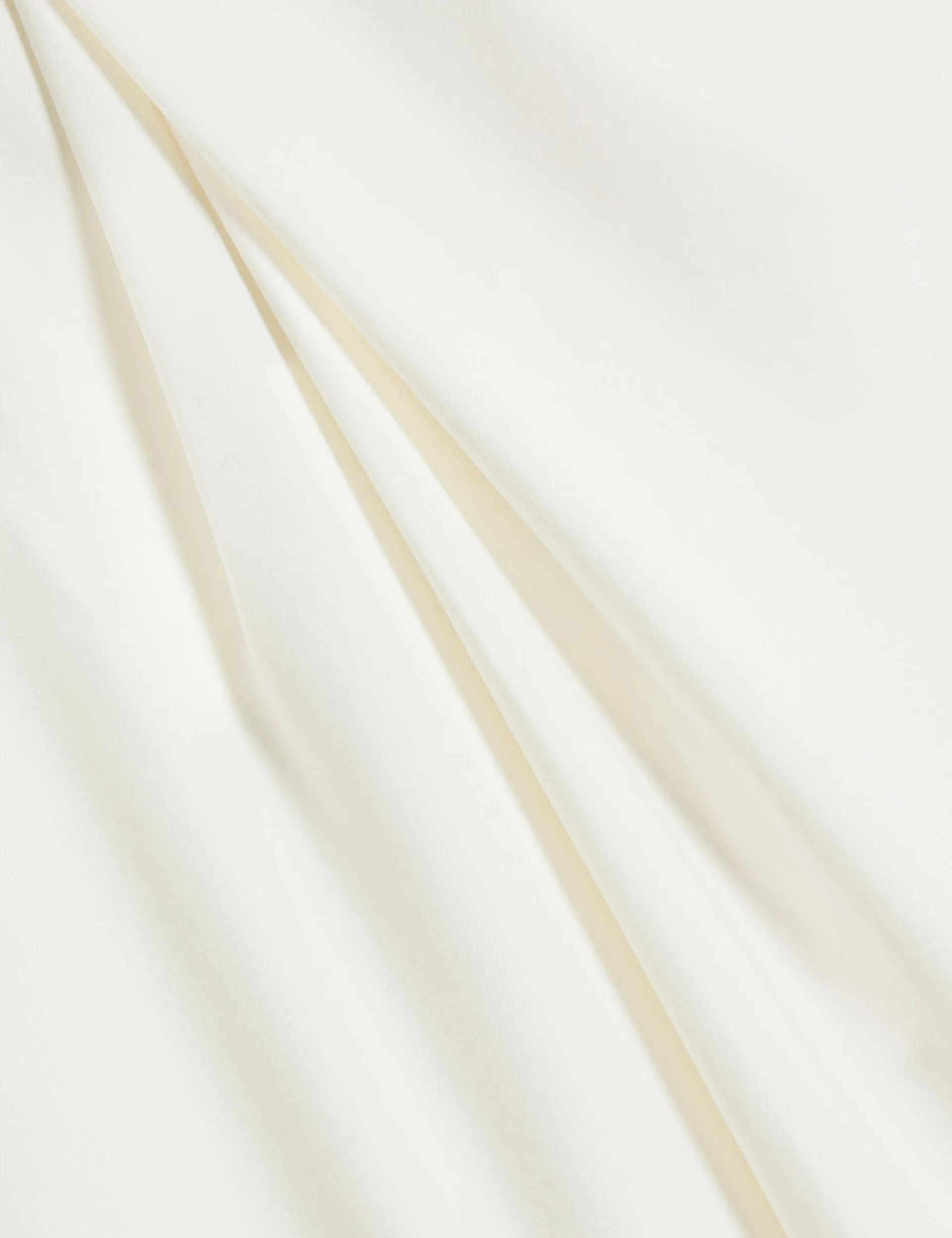 Outdoor Apparel ICANA | IVORY