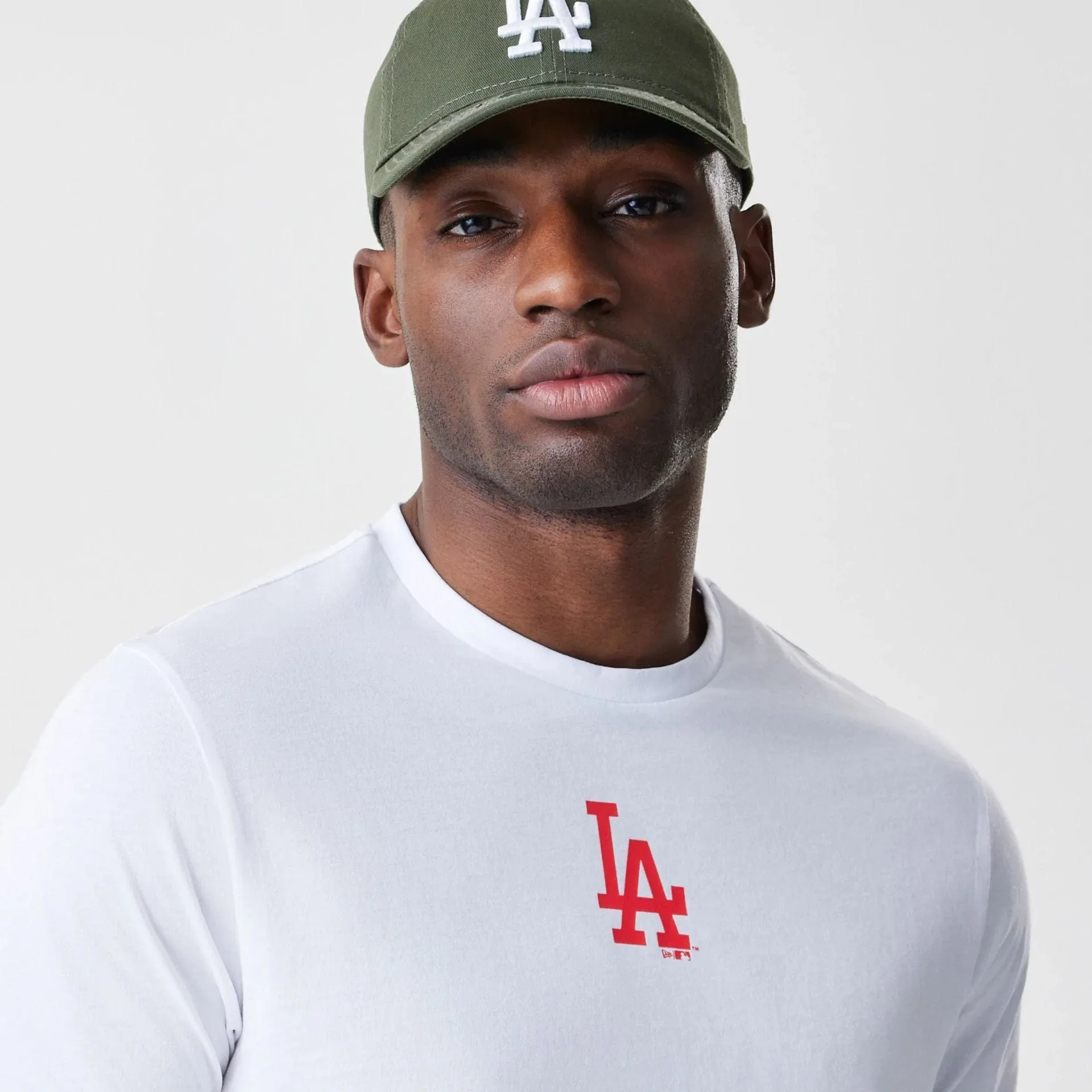Soft Texture Seam Free Back LA Dodgers MLB Logo White T-Shirt