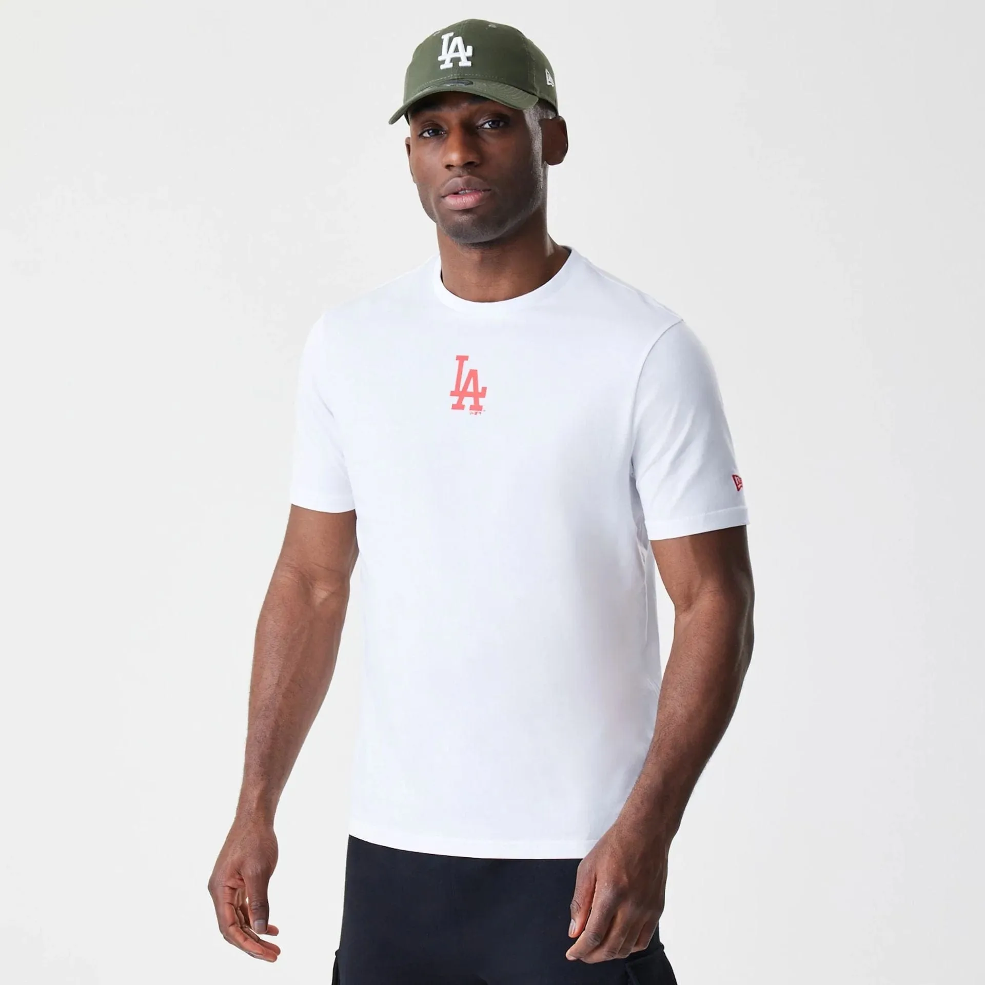 Casual Look Wear LA Dodgers MLB Logo White T-Shirt