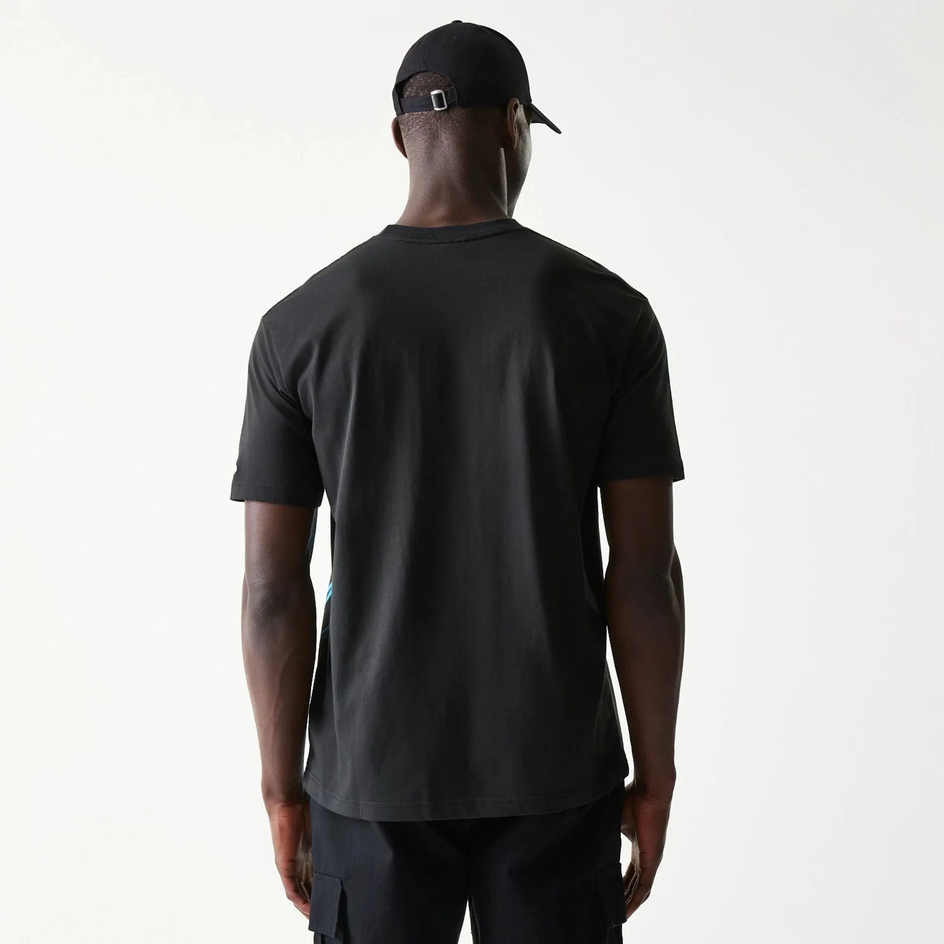 loose but not baggy Sporty Style New Era Batman Black T-Shirt