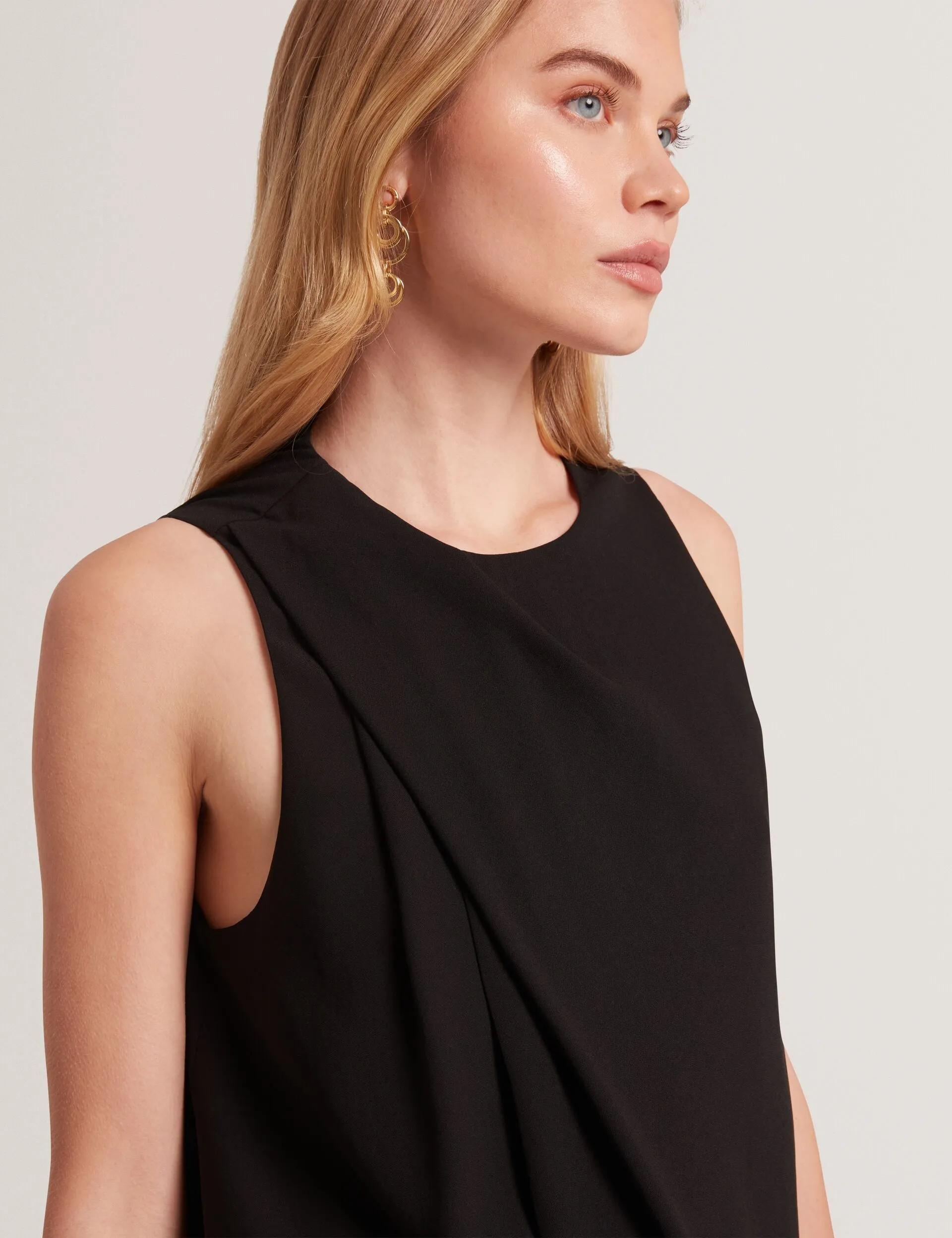 ICANA | BLACK Sheer Fit Casual Shirt