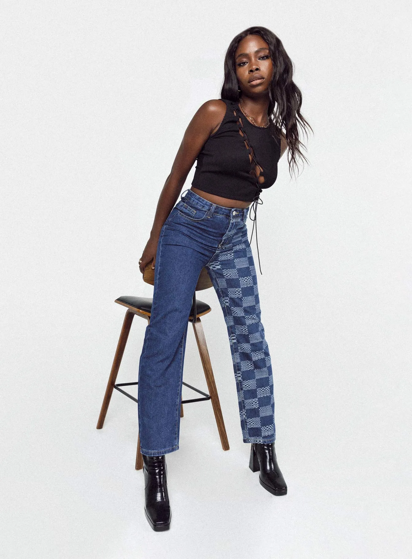 Casual Classic All Season Style Cher Straight Leg Denim Jeans