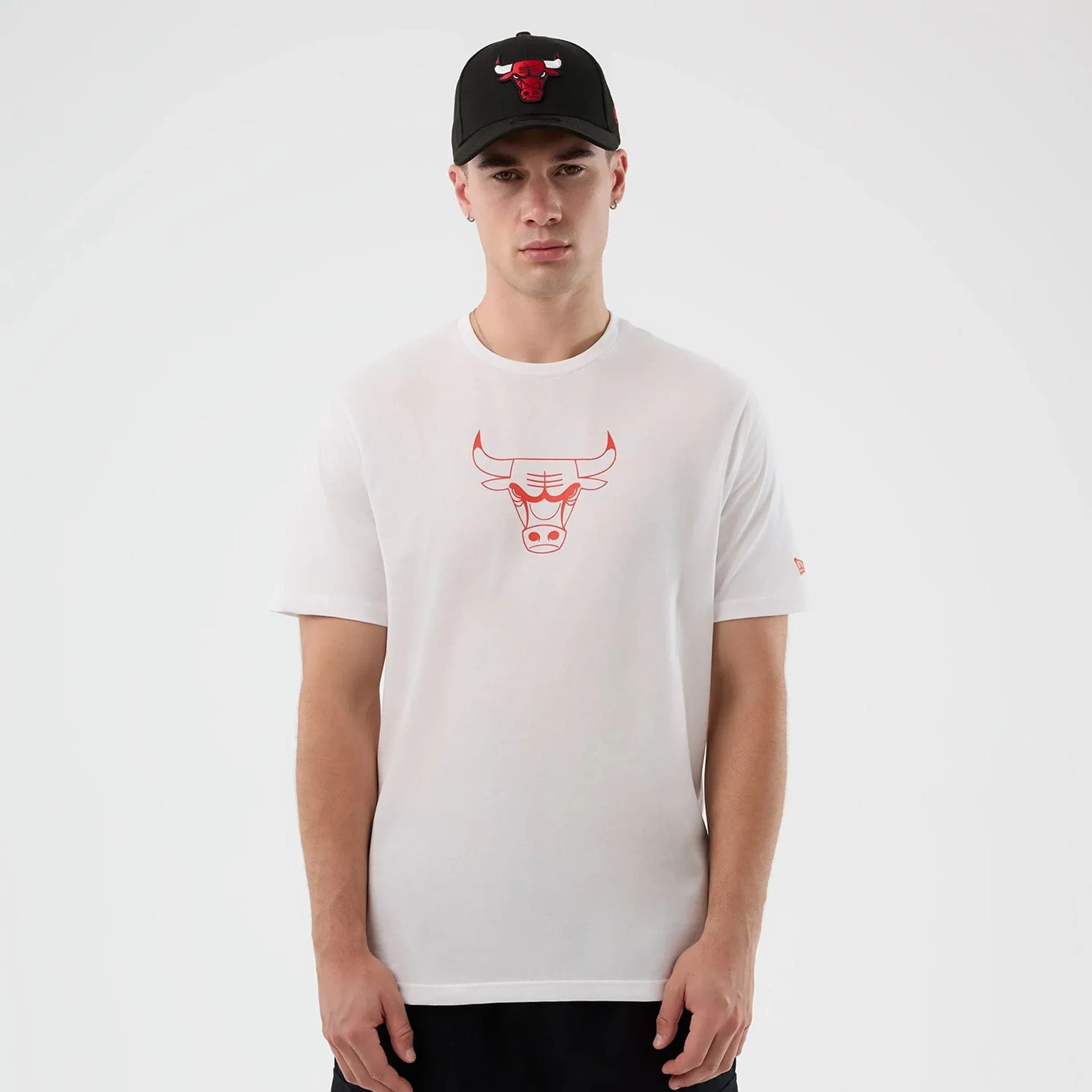 short sleeved UltraSoftBrushedInterior Chicago Bulls NBA Back To School White T-Shirt