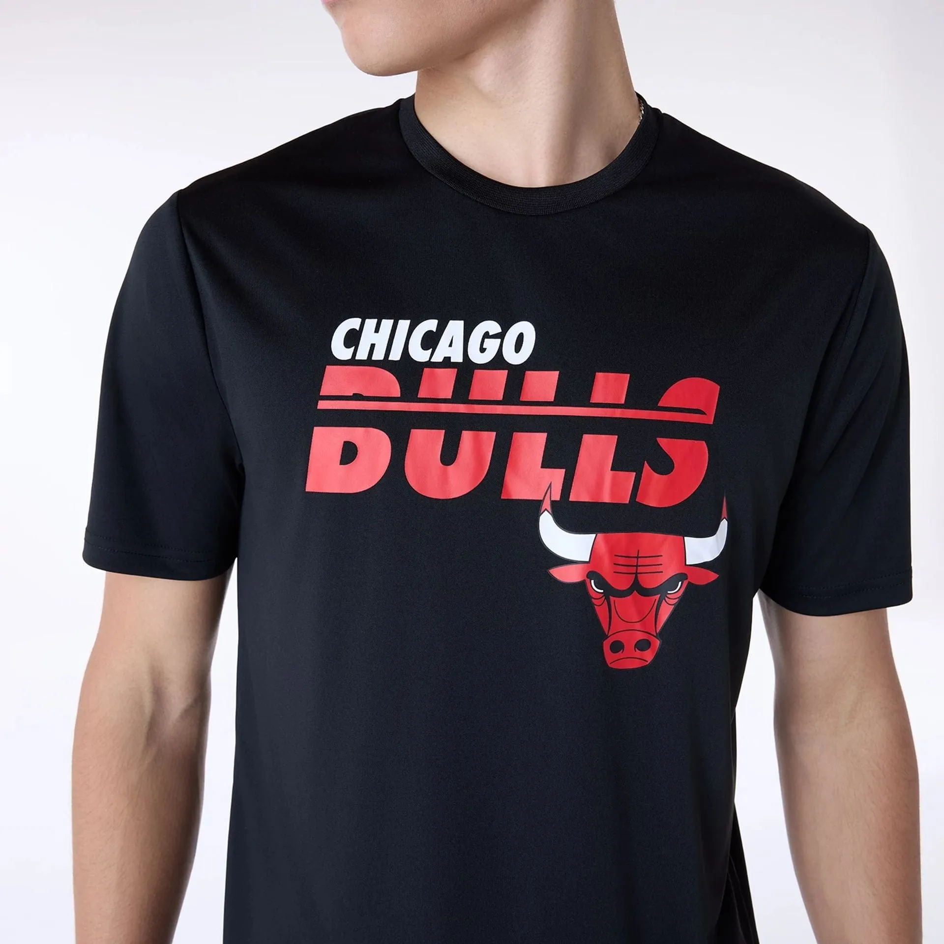 Chicago Bulls NBA Essentials Black T-Shirt Essential Wardrobe Slim Fit Wear