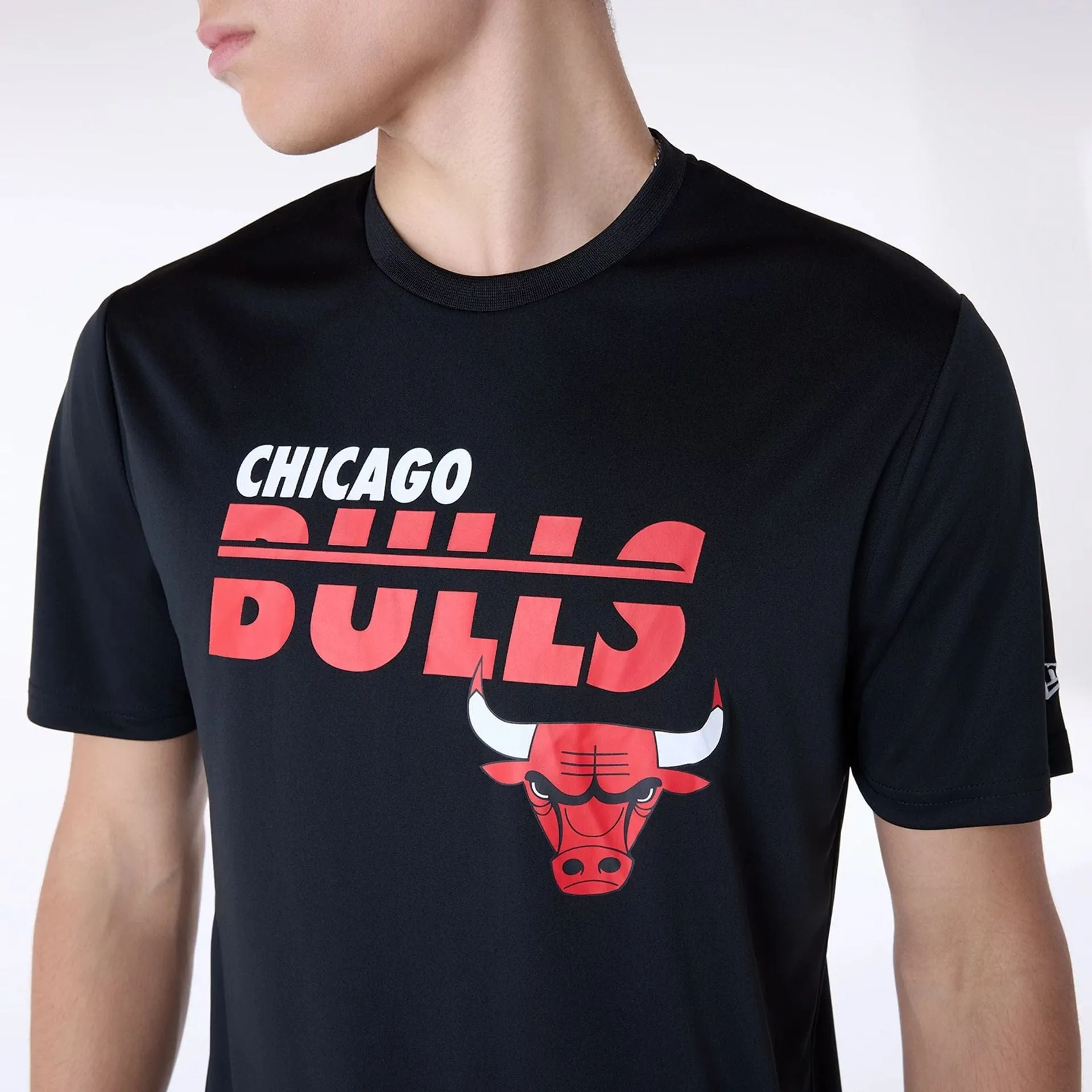 Seam Free Shoulders cycling outfit Chicago Bulls NBA Essentials Black T-Shirt