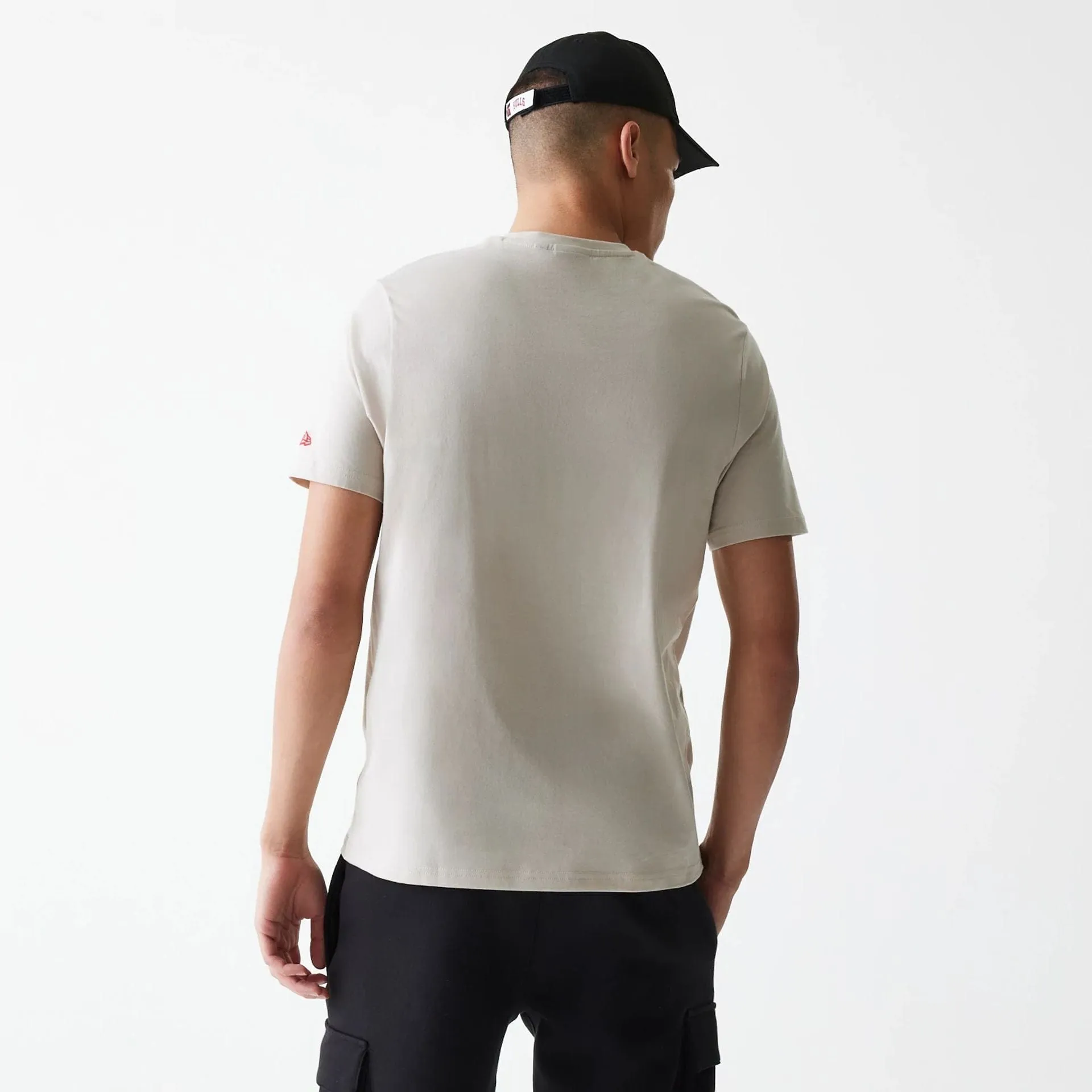 Chicago Bulls NBA Logo Cream T-Shirt Outdoor Light