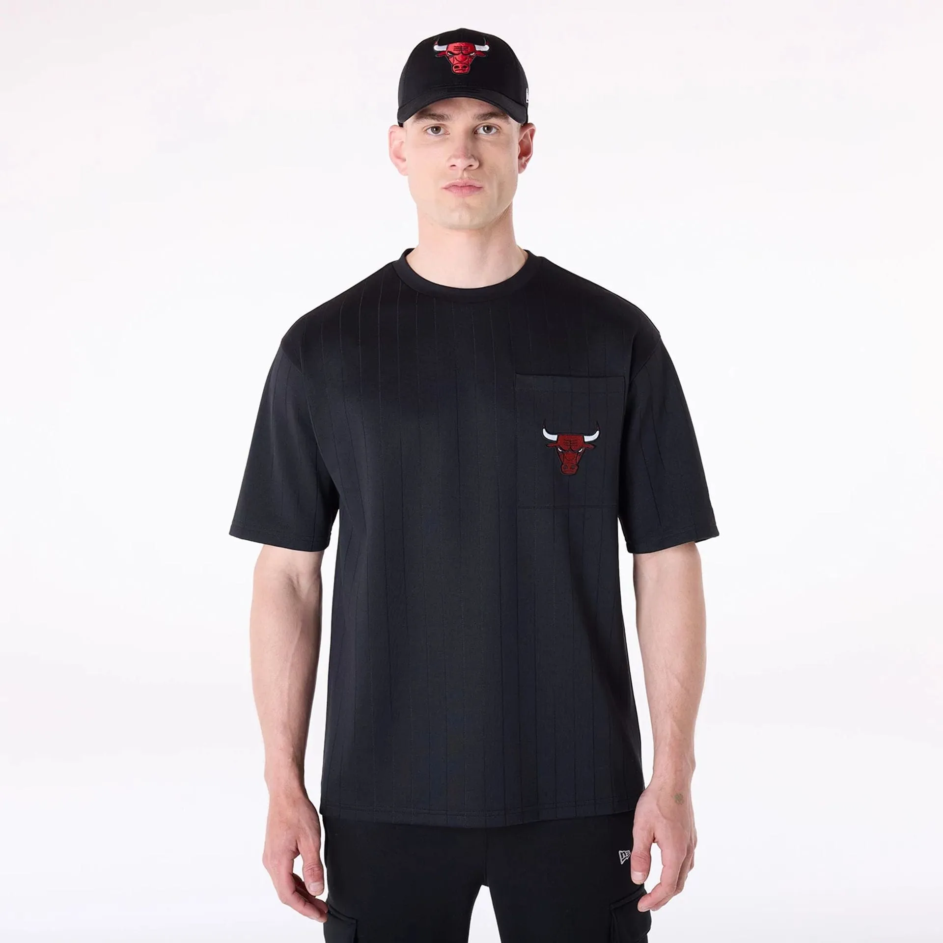 harmonious Chicago Bulls NBA Pinstripe Black Oversized T-Shirt