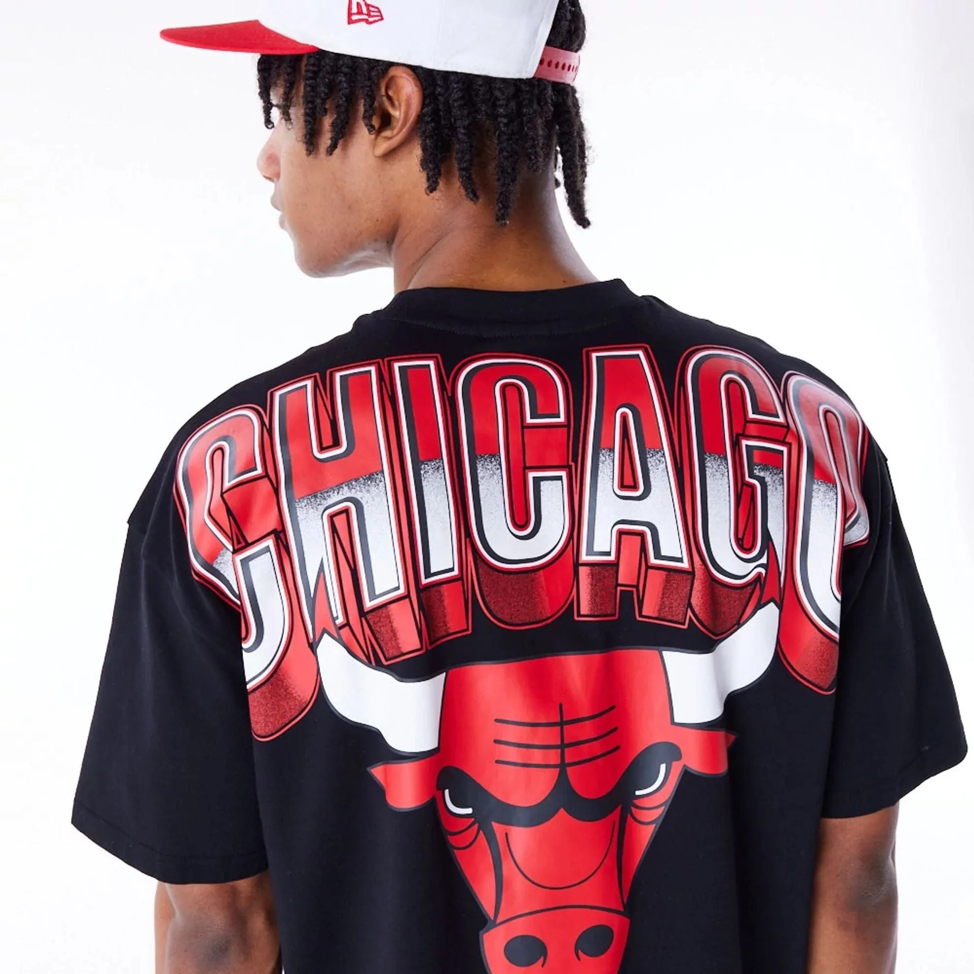 Chilly Day Wear Chicago Bulls NBA Tech Black Oversized T-Shirt