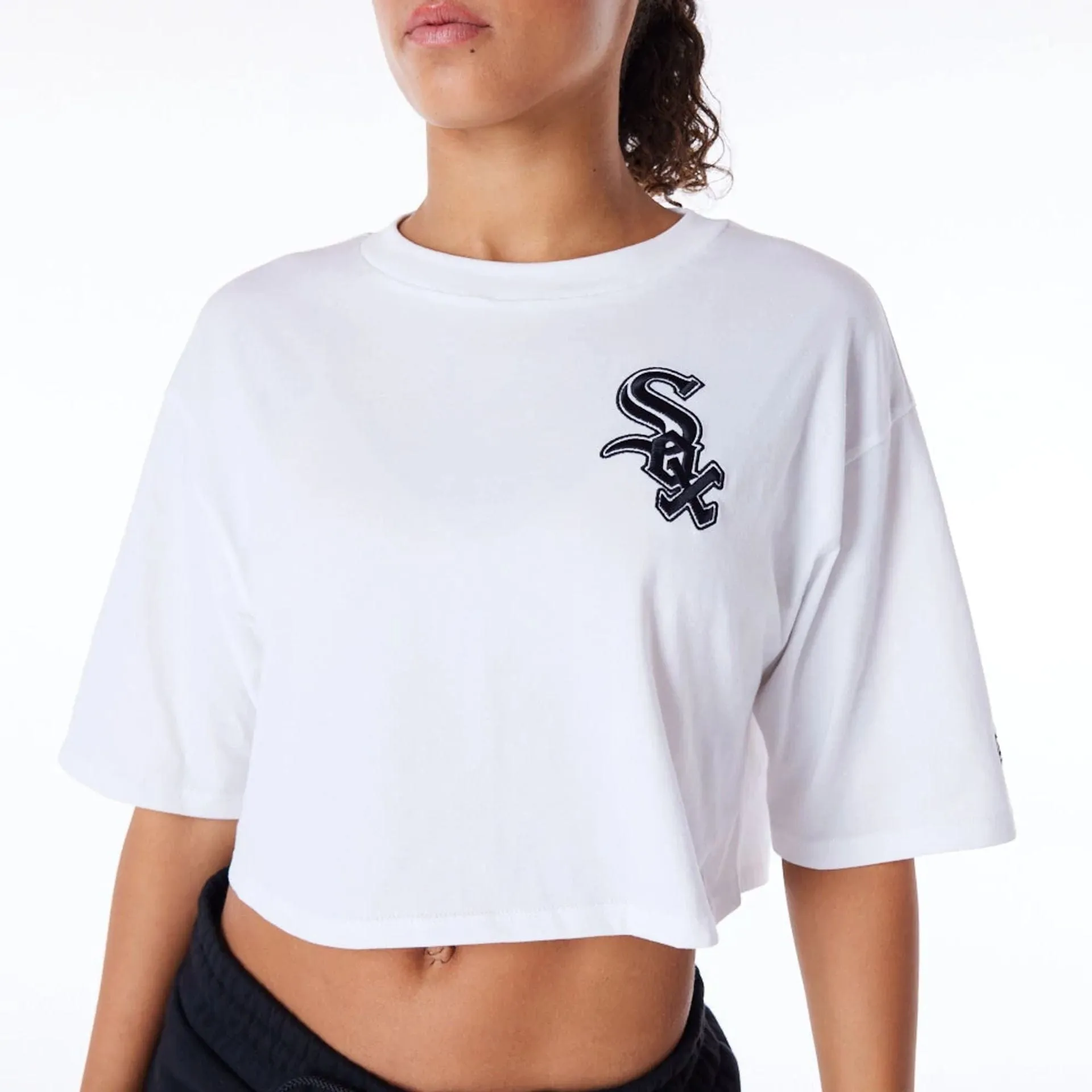 Comfort Design futuristic Chicago White Sox Womens MLB Lifestyle White Crop T-Shirt