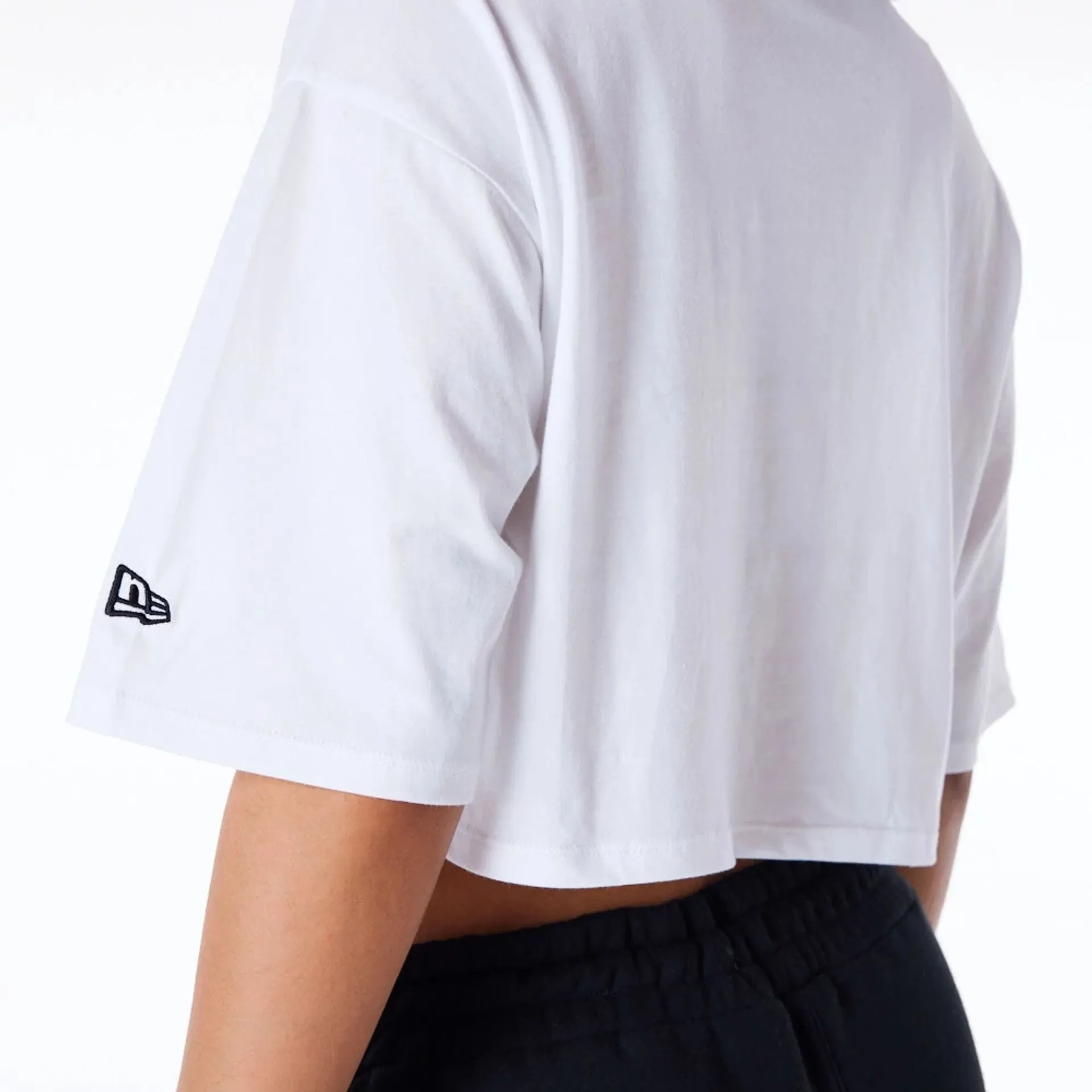 Chicago White Sox Womens MLB Lifestyle White Crop T-Shirt Heather Texture Finish Comfy Performance Wear