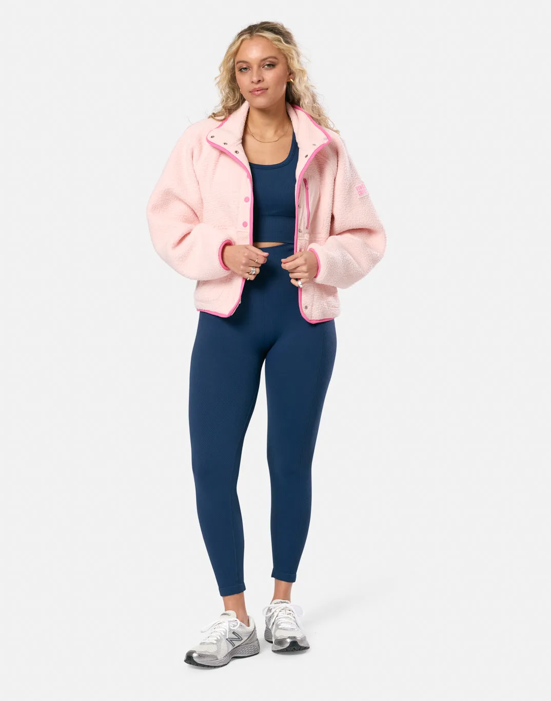 Horizon Layer Up Jacket in Powder Pink Classic Outfit Gear Adventure Use