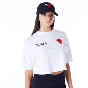 Basic Comfort Chicago Bulls Womens NBA Team Logo Wordmark White Crop T-Shirt