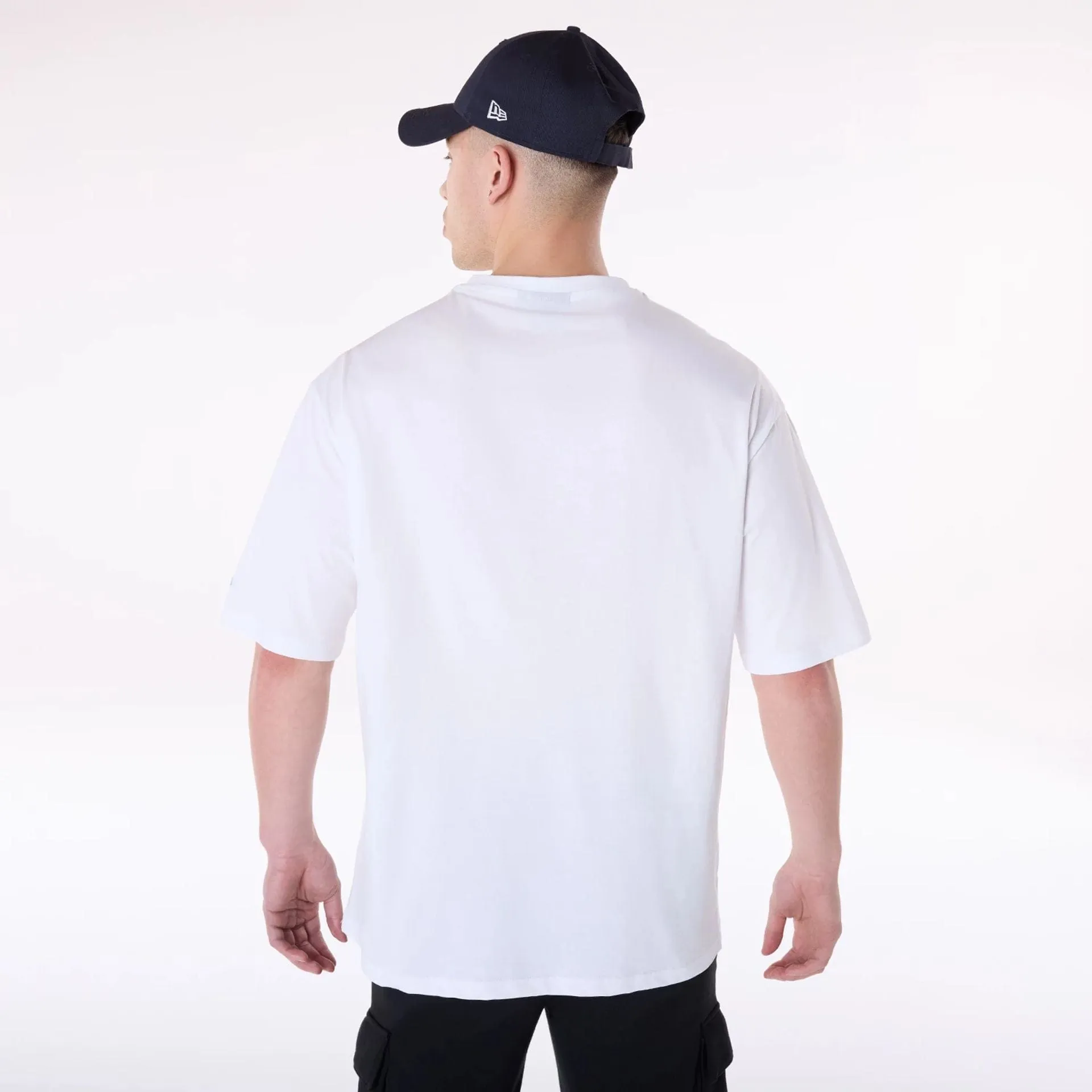 New Era 1920 Racing Championship White T-Shirt Fashionable Ease Comfort Wearable