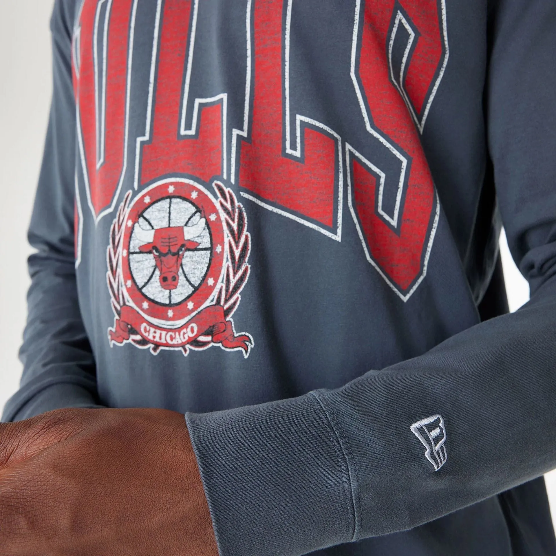 hypoallergenic material Comfort Design Chicago Bulls Oversized Essential Black Oversized Long Sleeve T-Shirt