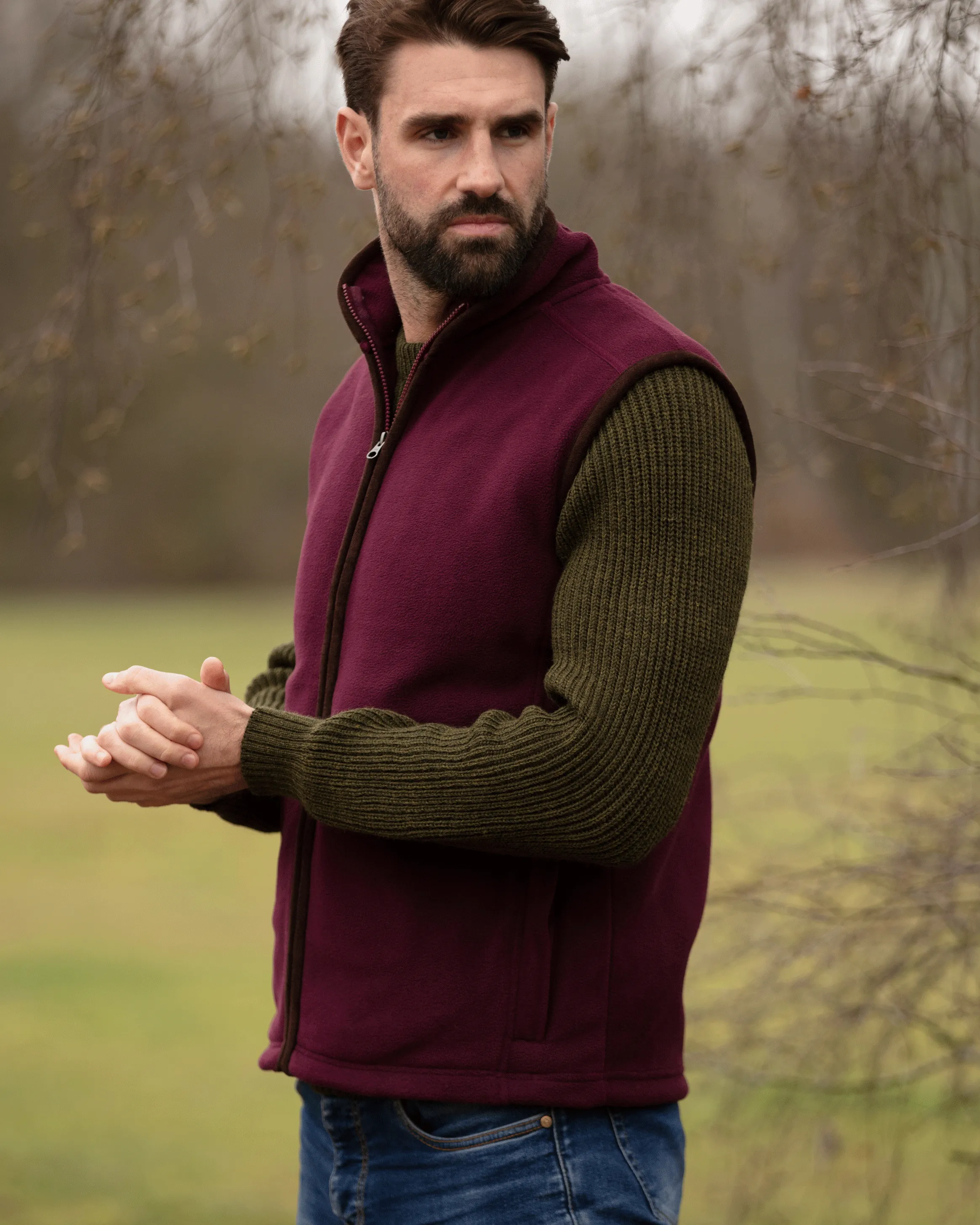 MF102 - Men's Fleece Gilet - PLUM Holiday look
