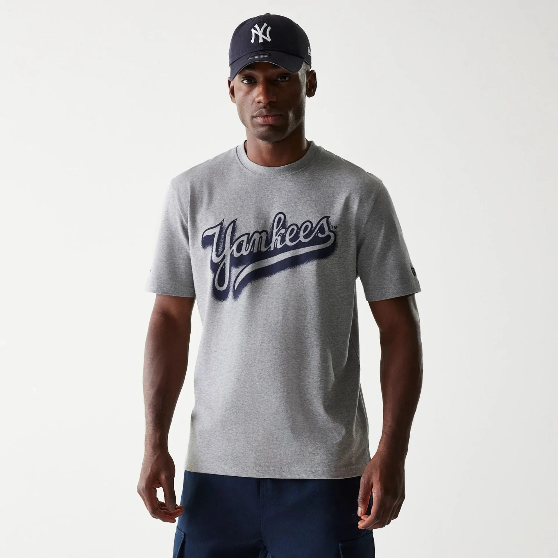 Active Wear Fit Raw Hem Finish New York Yankees OVO x MLB Grey T-Shirt