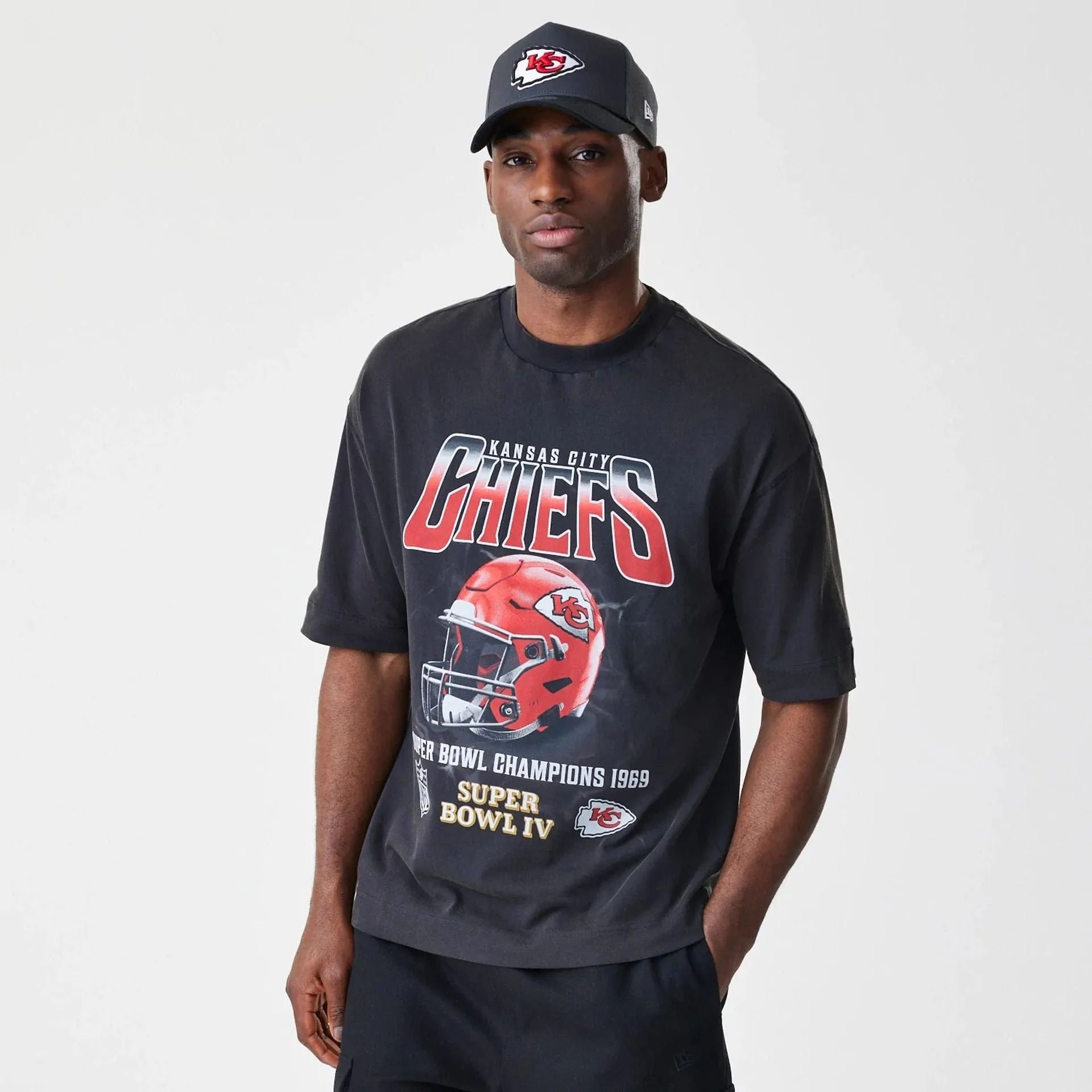 Cozy Wear Comfy Choice Kansas City Chiefs NFL Washed Boxy Black Oversized T-Shirt