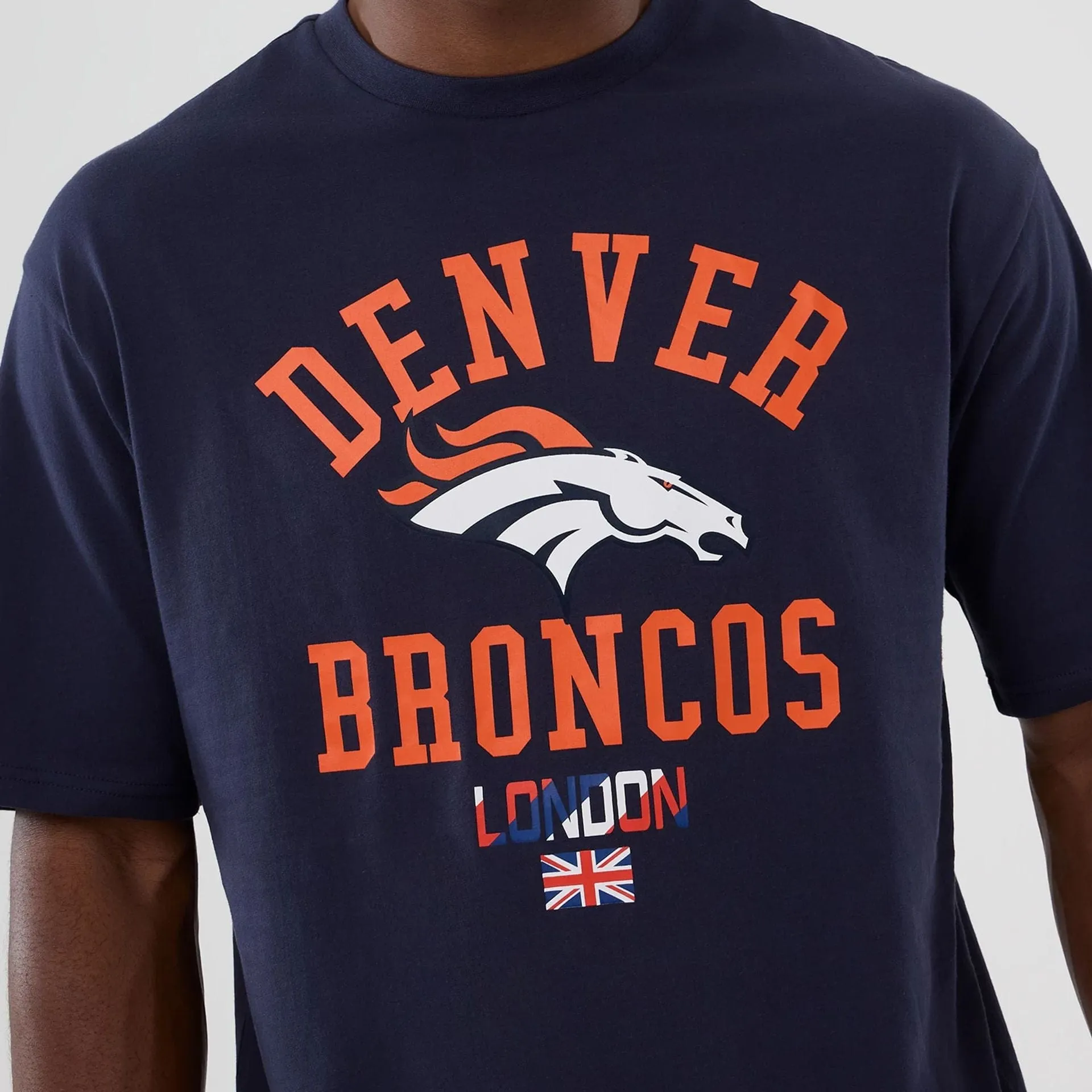 SlimFitDesign Fashionable Look Denver Broncos NFL International Series Games 2025 Navy Oversized T-Shirt