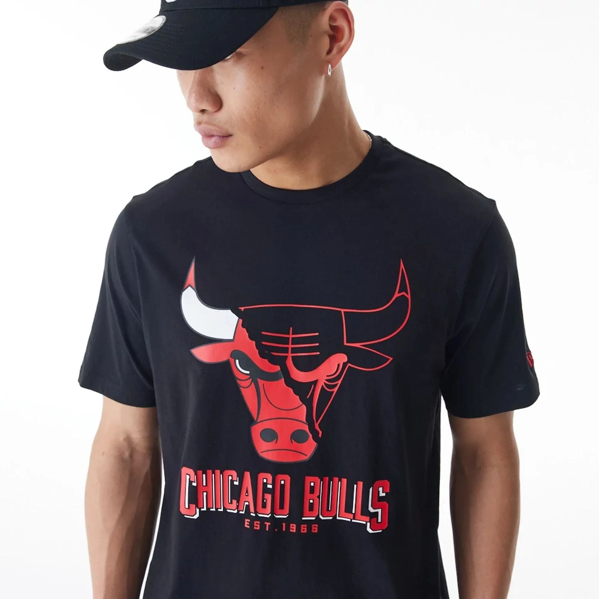 Zip Up Chicago Bulls NBA Logo Graphic Black T-Shirt