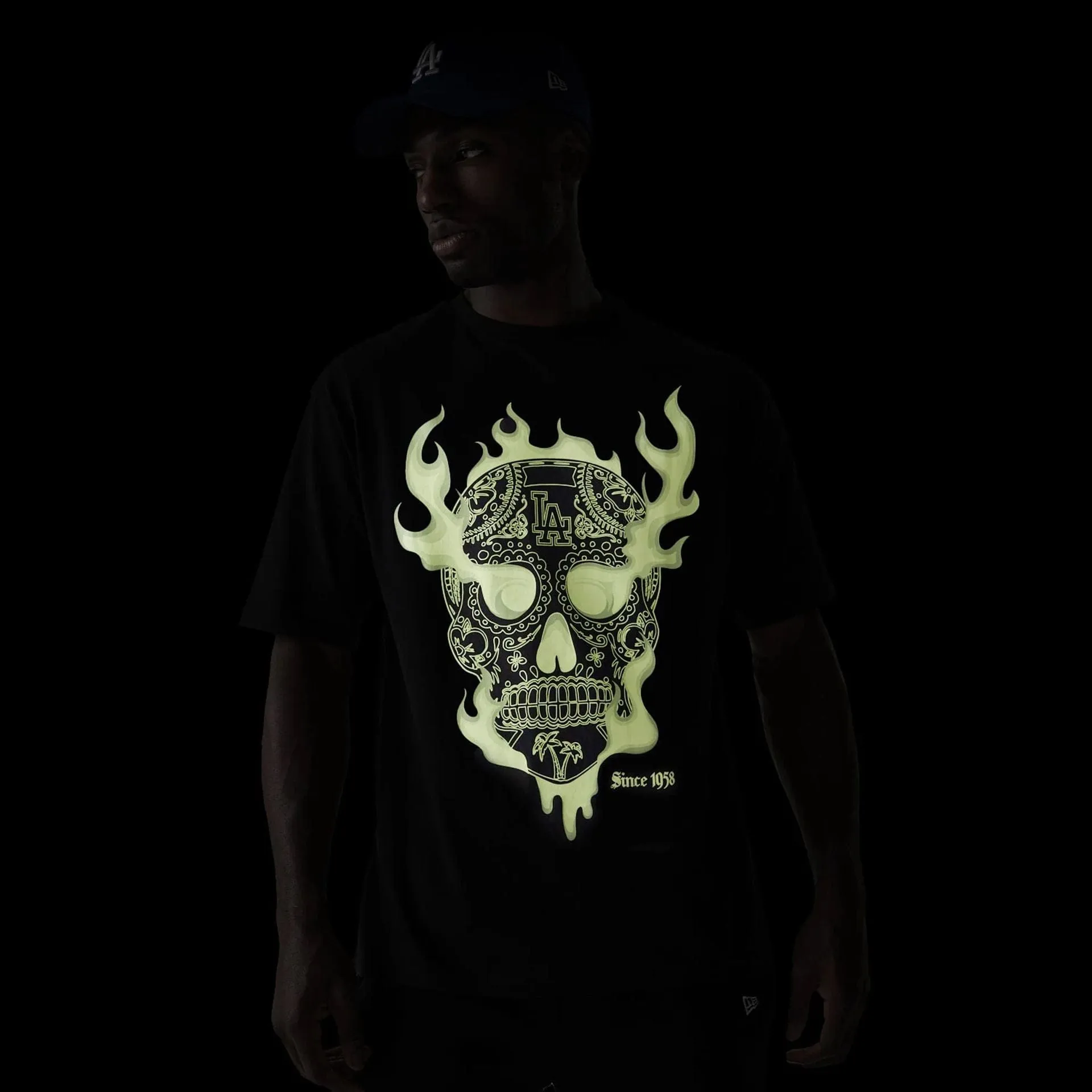 Stretchable Armholes Comfy Movement LA Dodgers MLB Glow Black Oversized T-Shirt