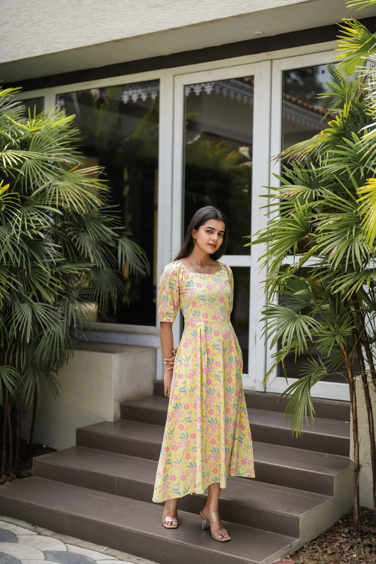 Minimal Motion Evening Ready Neon Florals