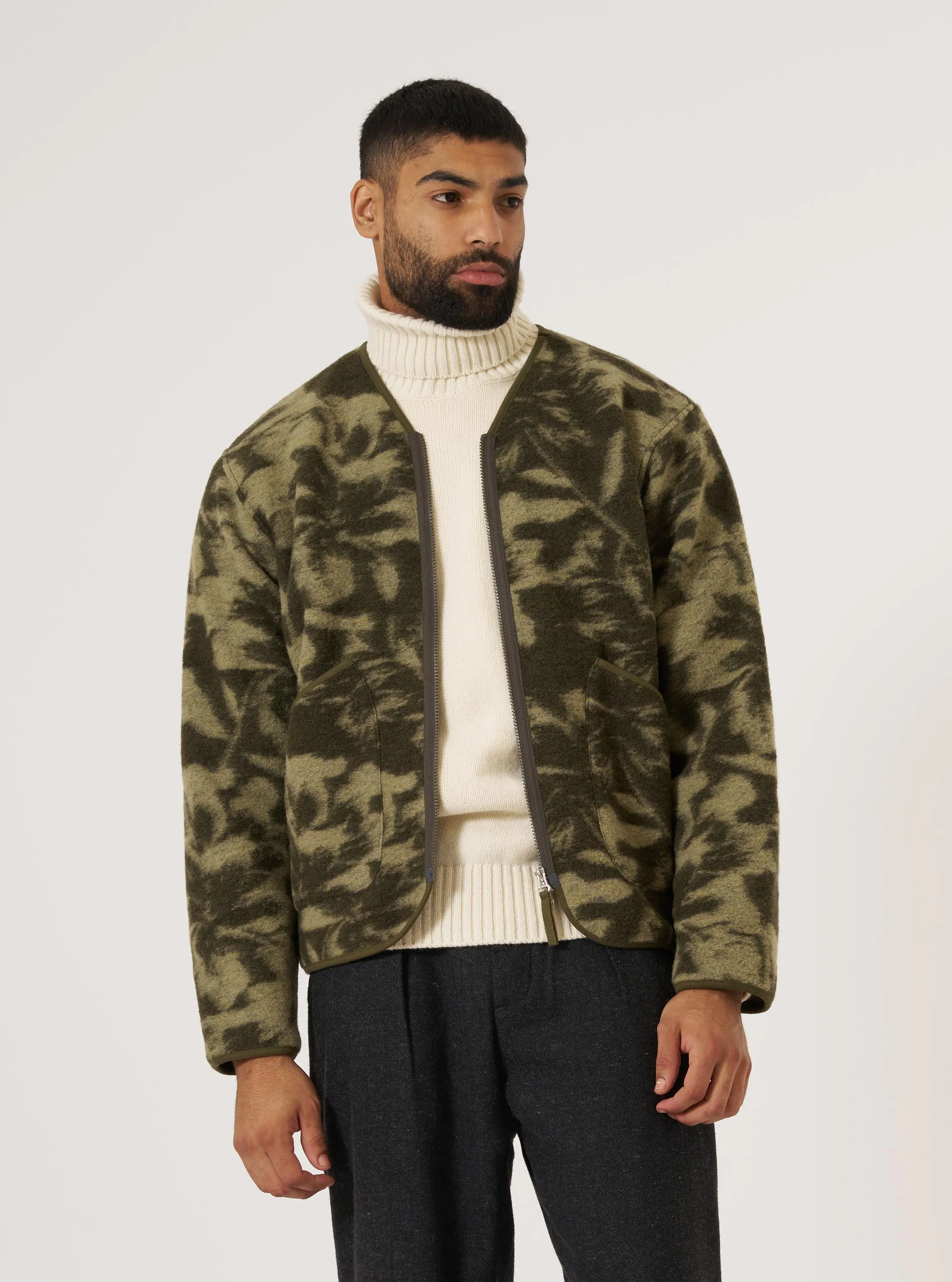 Green/Pale Green Studio Fleece Cardigan Stretch Movement