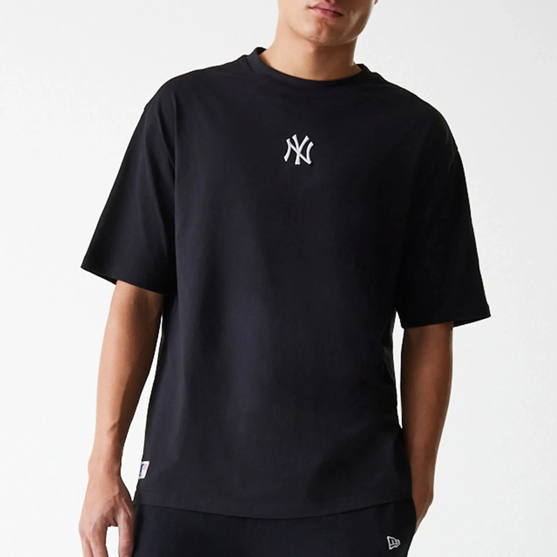 New York Yankees MLB League Essential Black Oversized T-Shirt TearResistant Fabric