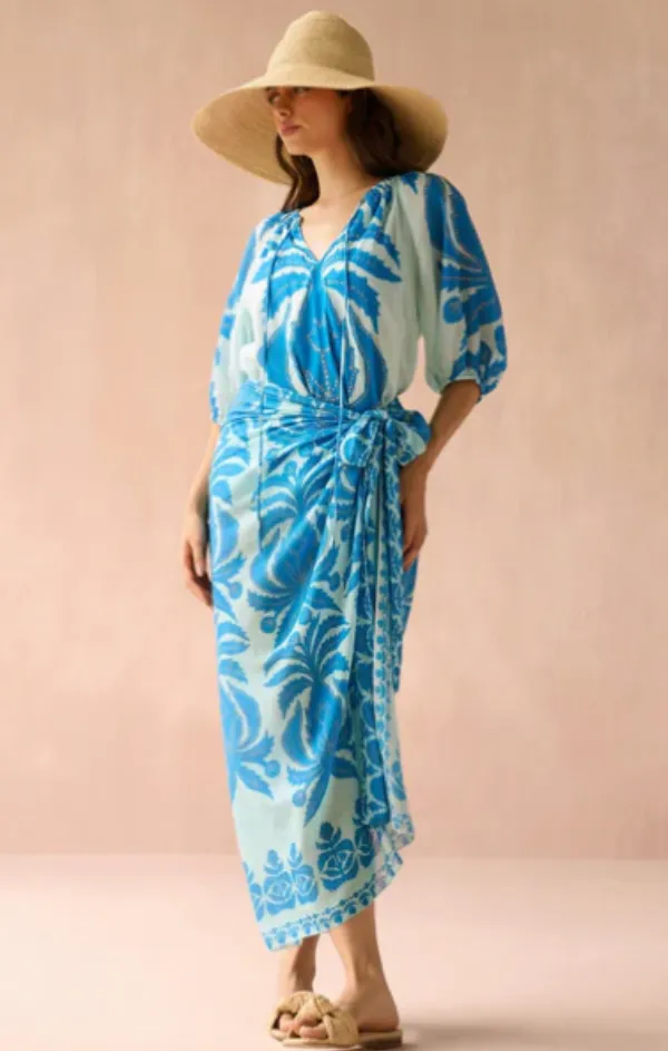 Isla Blouse Chic Fit Placket Closure