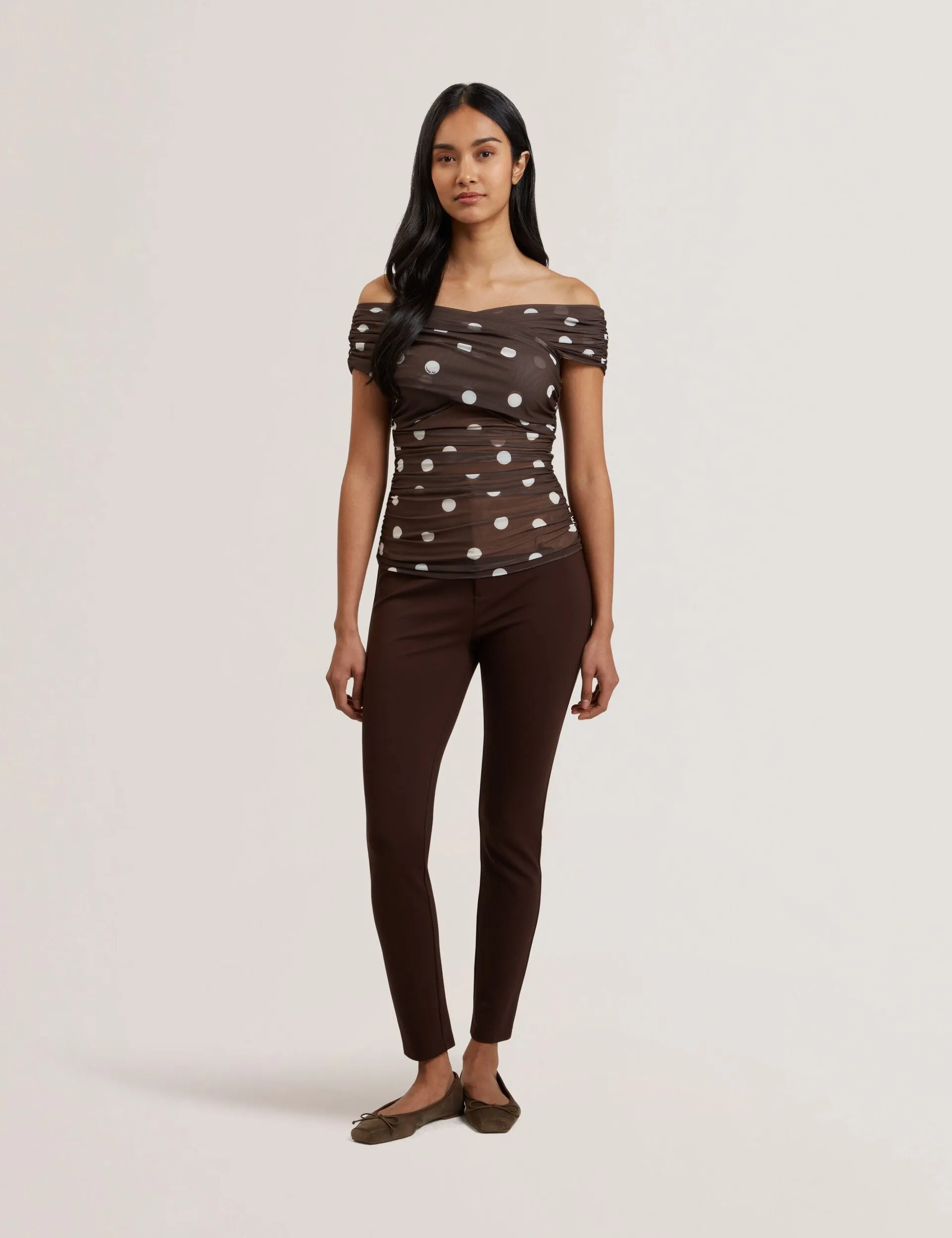 ZAAMO | DK-BROWN FrictionResistantEdges Sharp Line