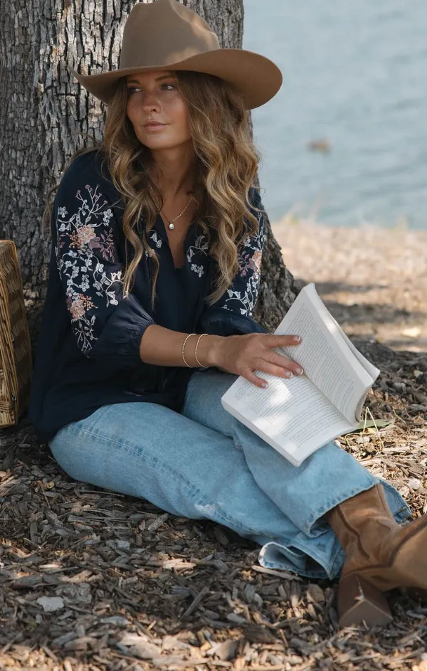 Breathable mesh Eclipse Split Neck Blouse