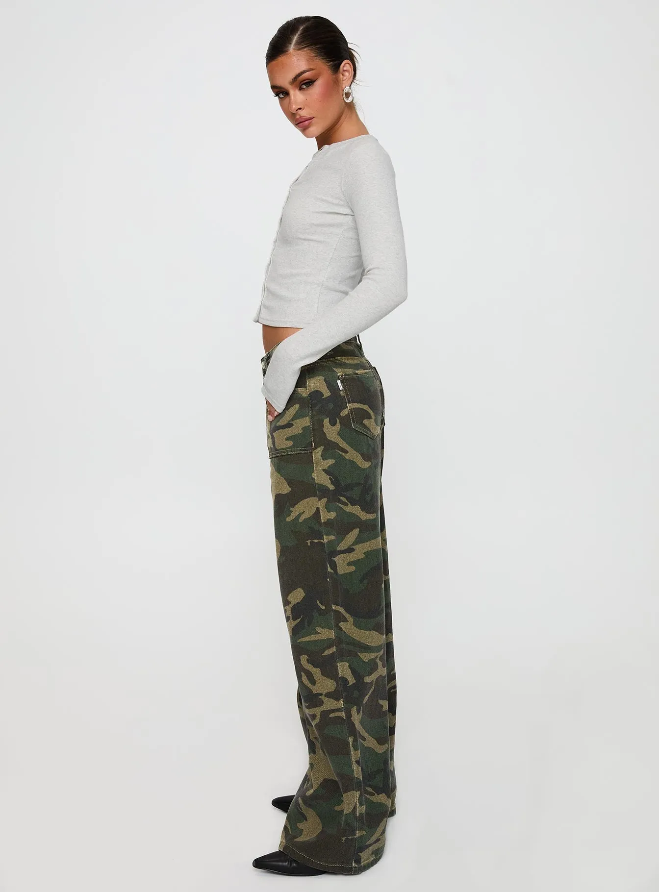 Relaxed Style Neutral Neutral Outfit Piece Briony Mid Rise Wide Leg Jeans Camouflage