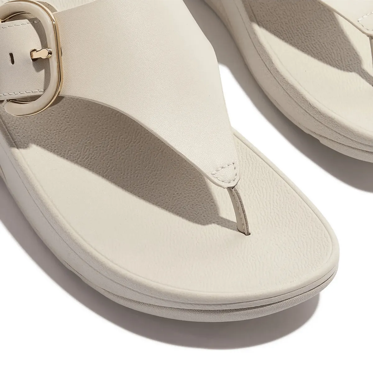 FutFlop Women's Lulu Toe-Post Buckle Paris Beige Comfortable Walk All Day Comfort