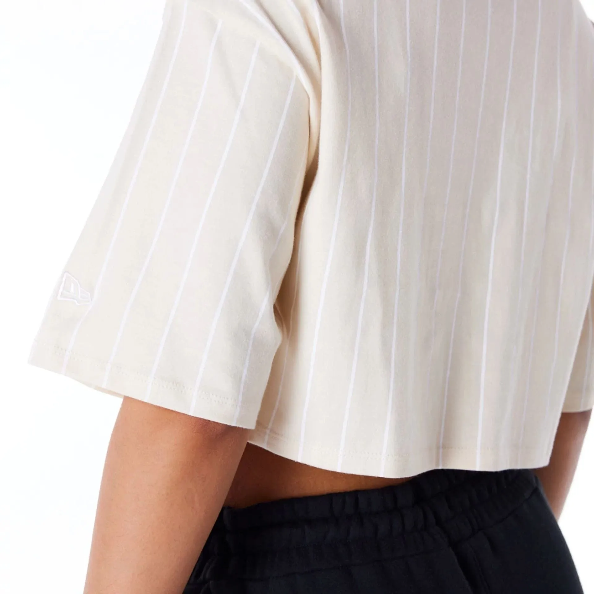 Reinforced Shoulder easygoing look New Era Womens Pinstripe Light Beige Crop T-Shirt