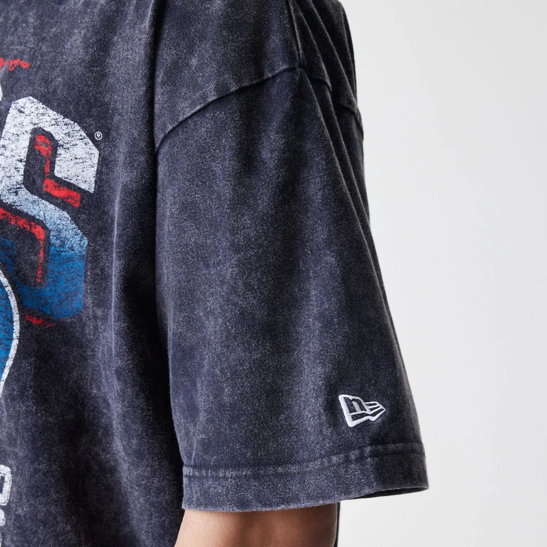 Chicago Cubs Sport Classic Black T-Shirt Bold colors Reinforced Collar