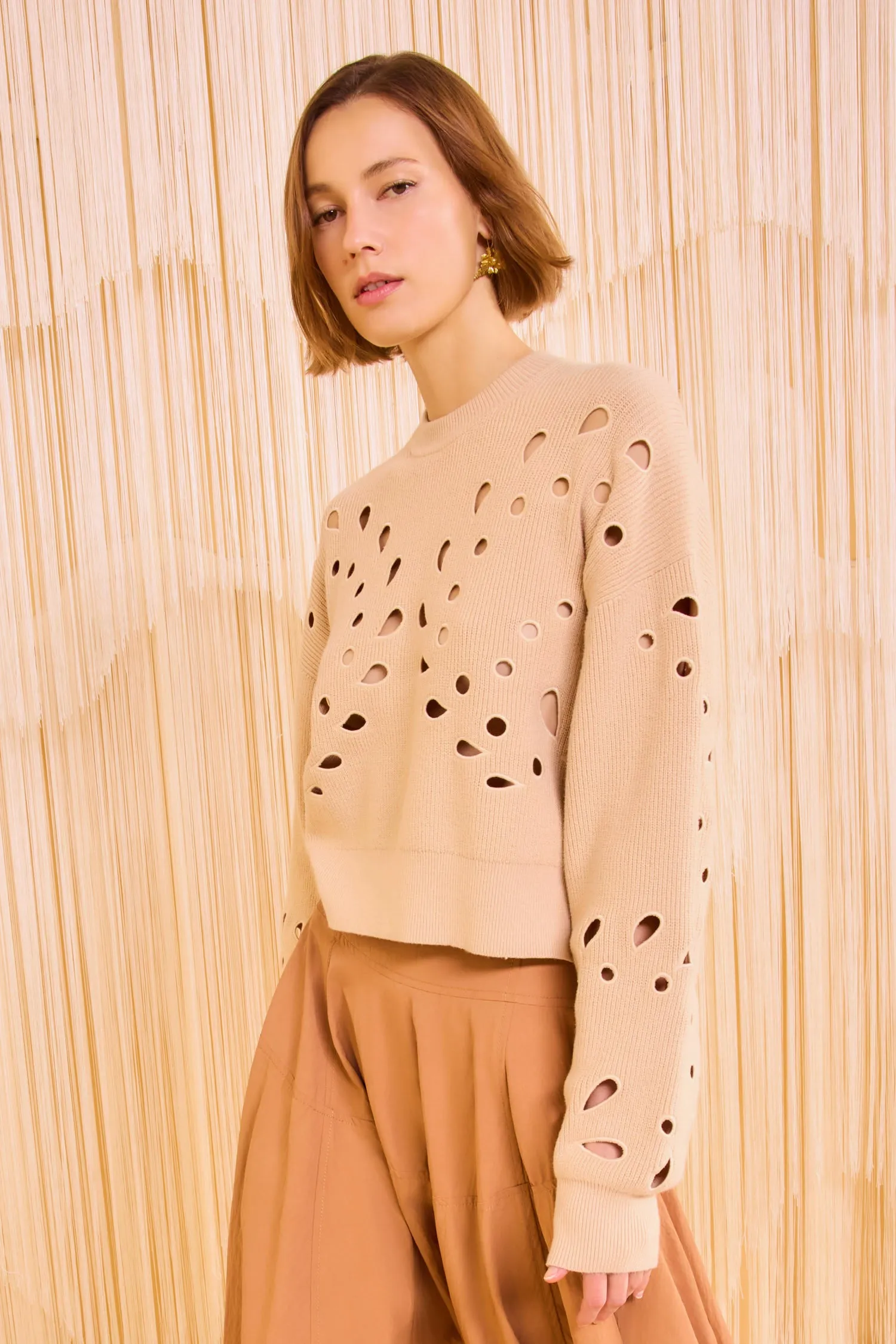 Vanessa Pullover - Sand Lightweight Material