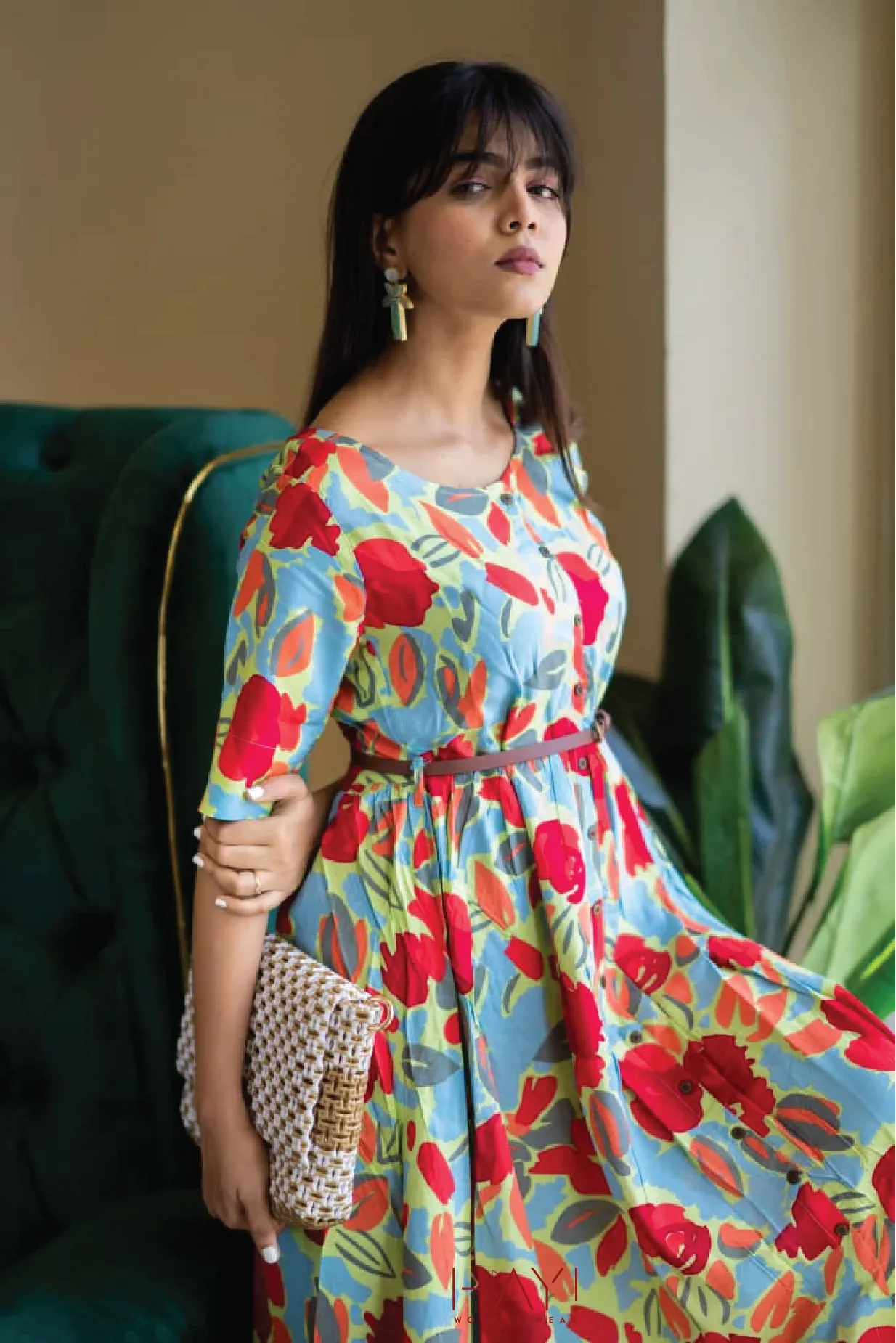 Green Hand-Drawn Florals Viscose Printed Dress Basic Fashion Outdoor Scene