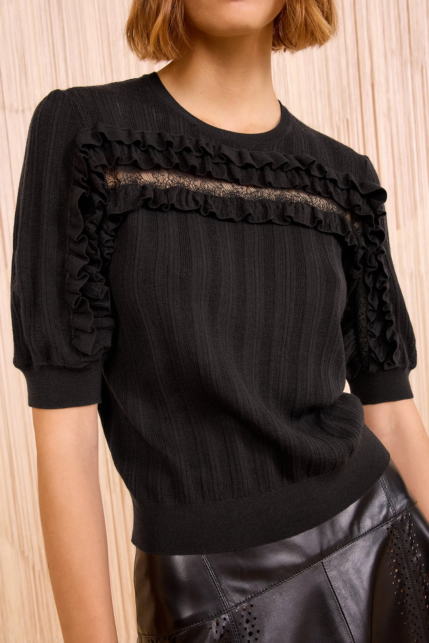 Salima Short Sleeve Knit - Noir Strong Soul