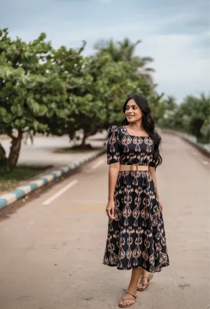 Soft Feel Style Base Horizon Black with Dark Desire printed Linen Blend Dress