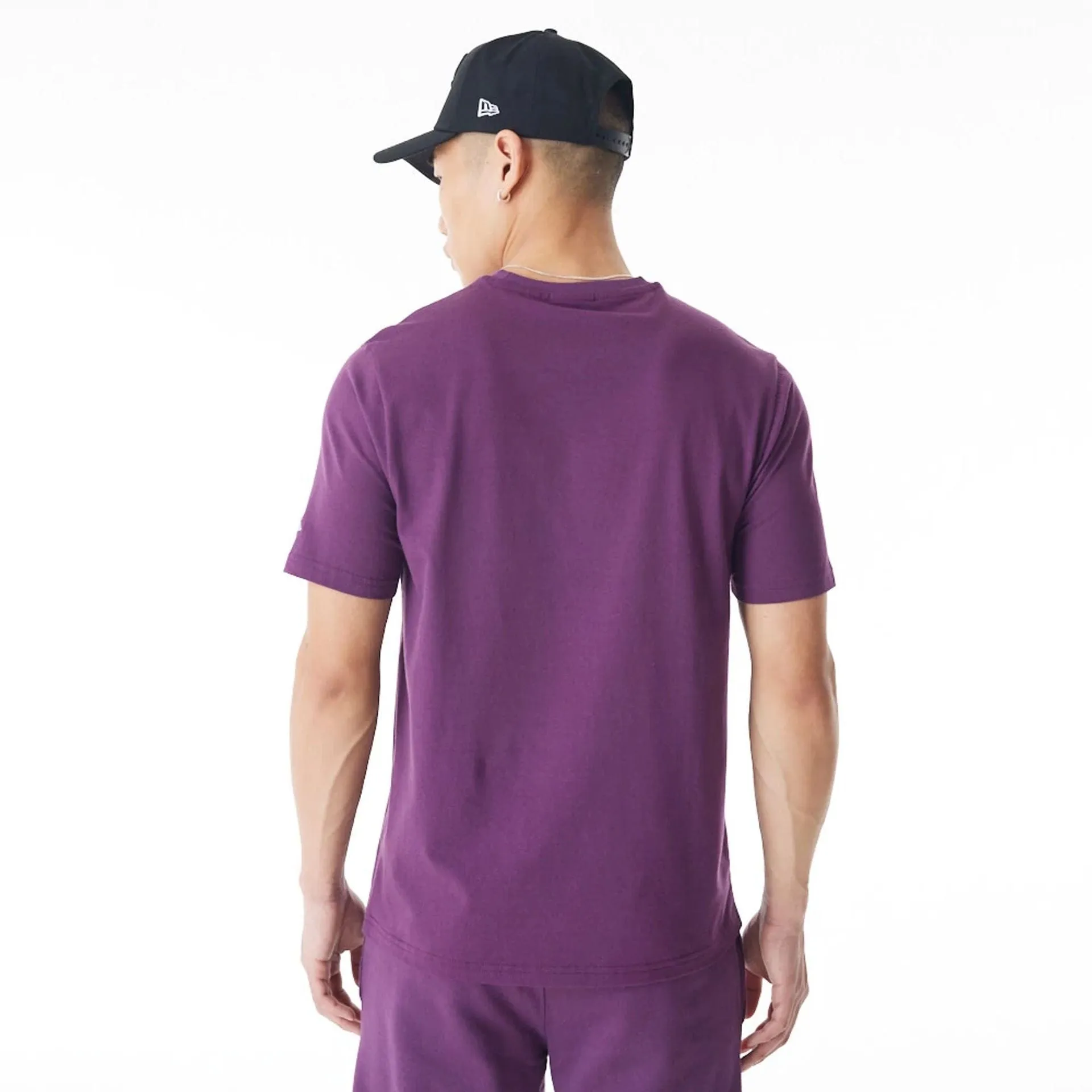 Chicago Bulls NBA Player Graphic Dark Purple T-Shirt Boat neck style anniversary